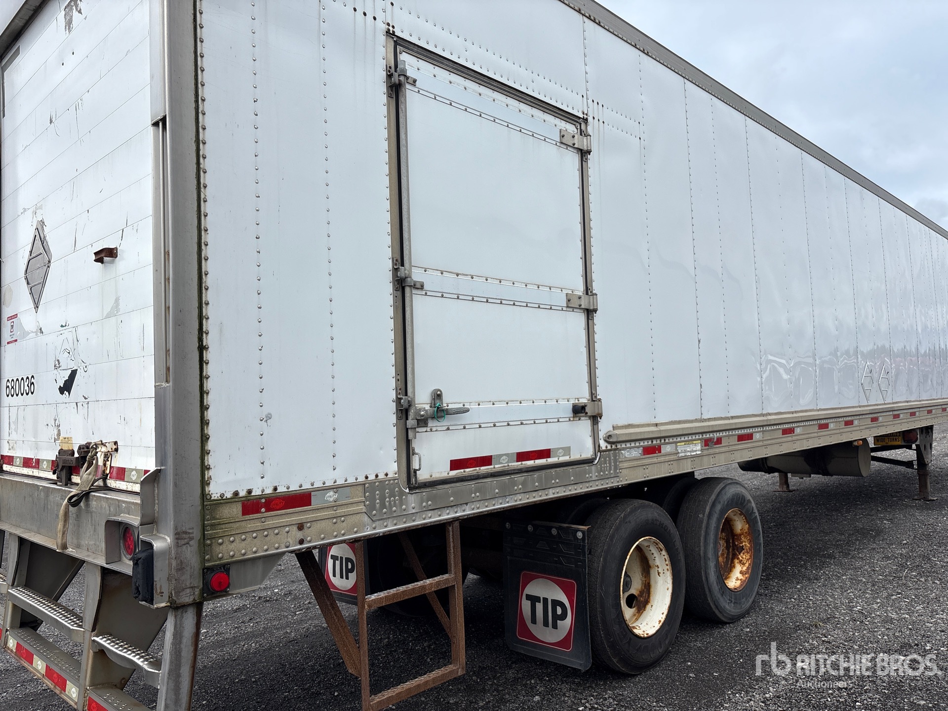2009 Utility 53 ft x 102 in T/A