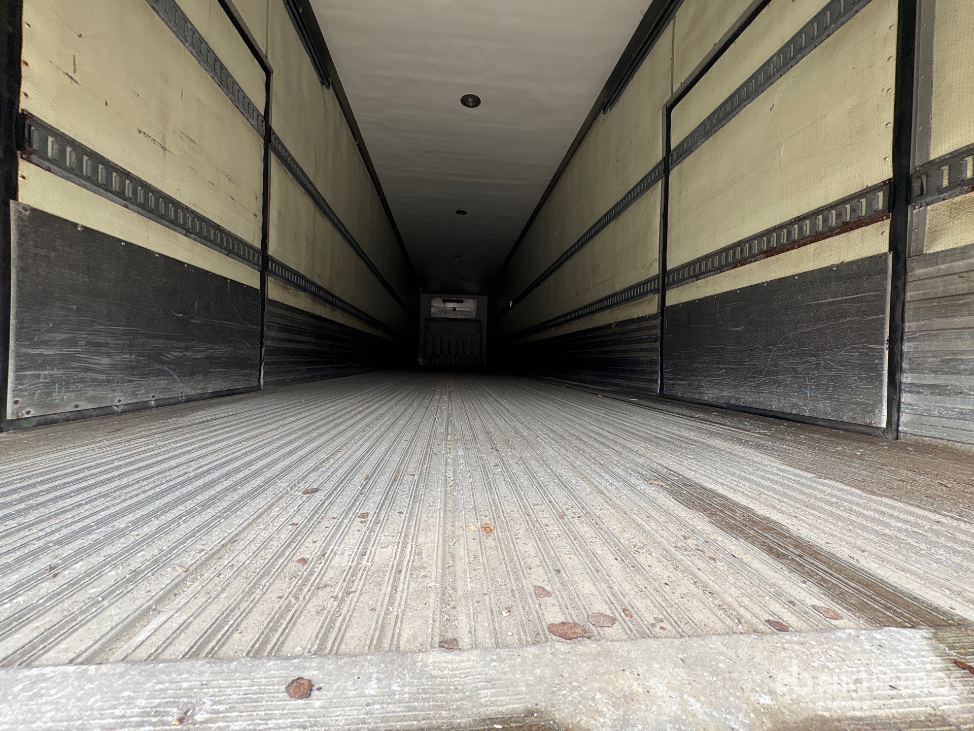2009 Utility 53 ft x 102 in T/A