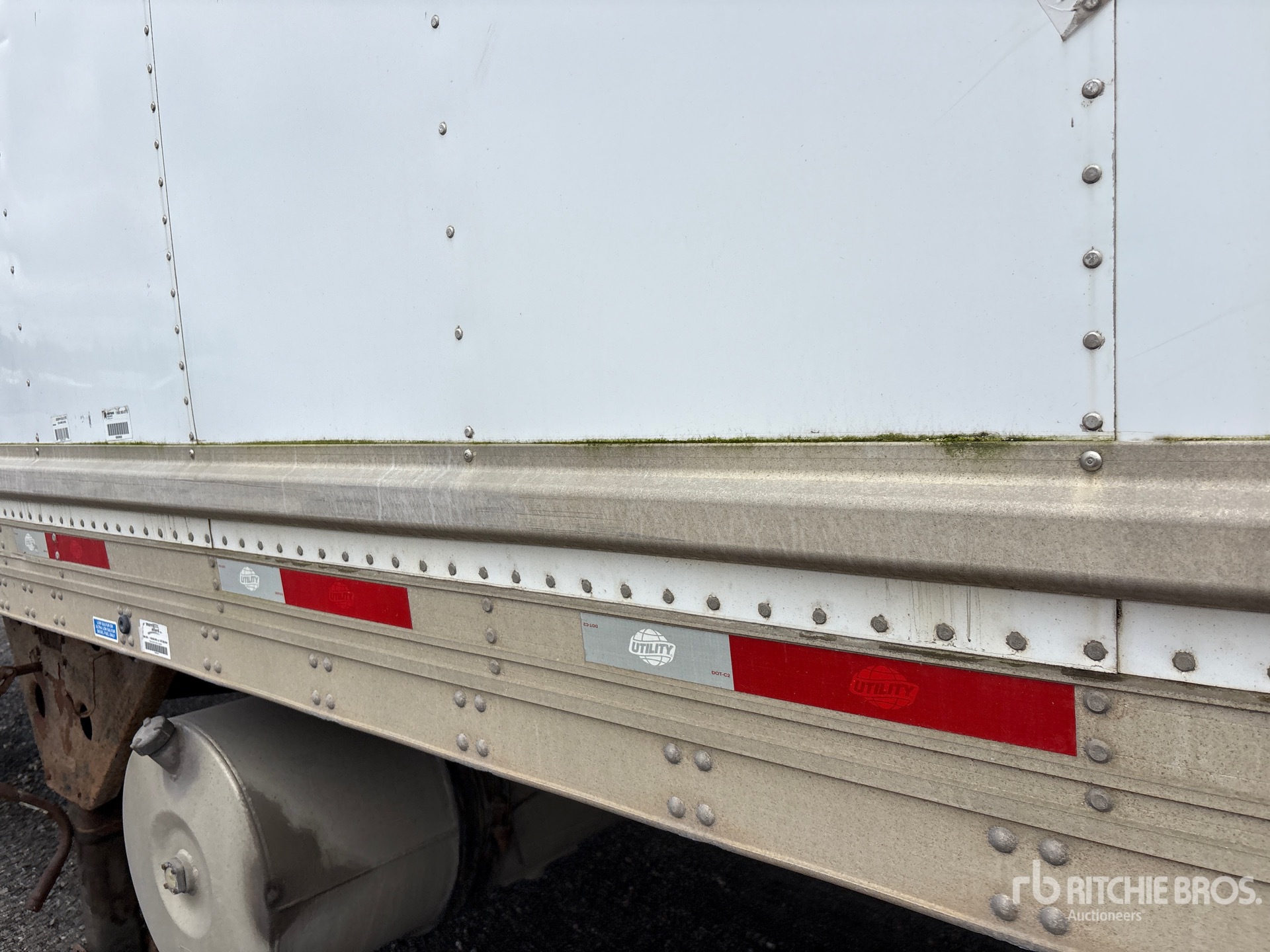 2009 Utility 53 ft x 102 in T/A
