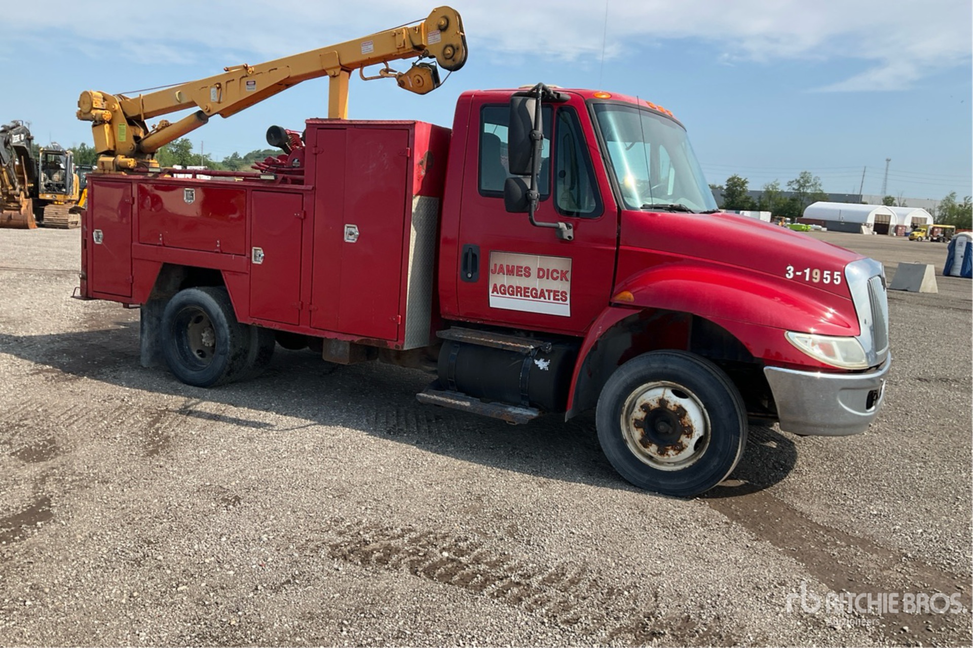 2005 International 4200