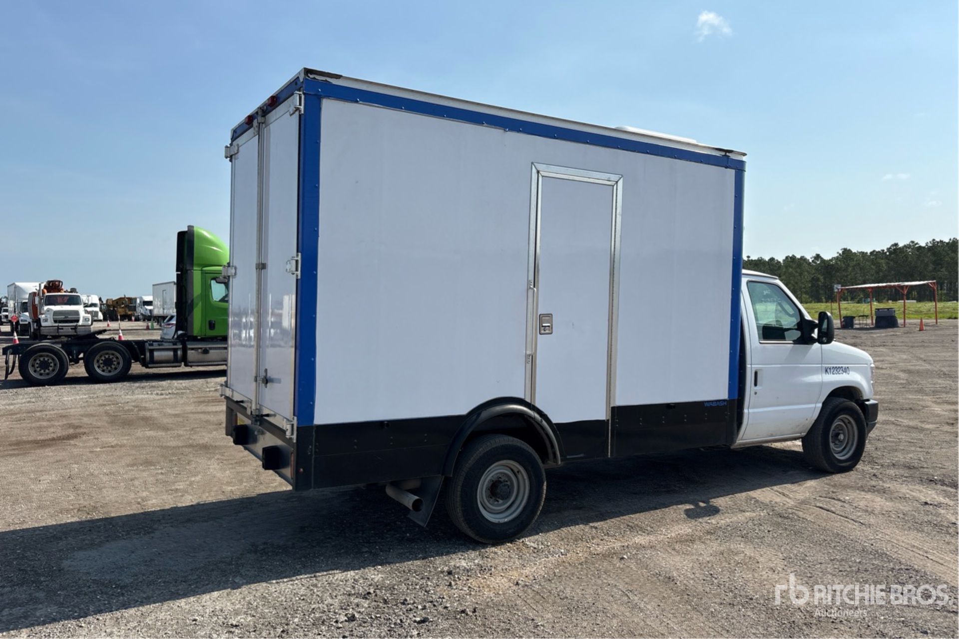2024 Ford E-350