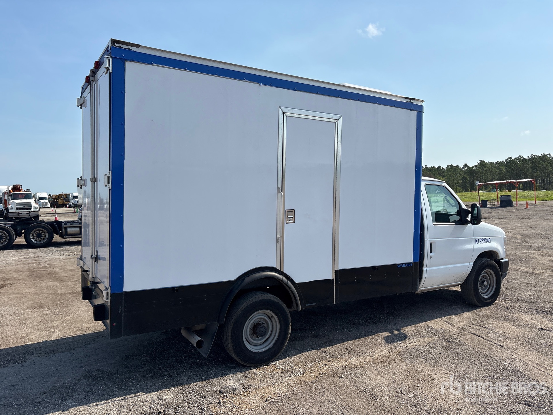 2024 Ford E-350