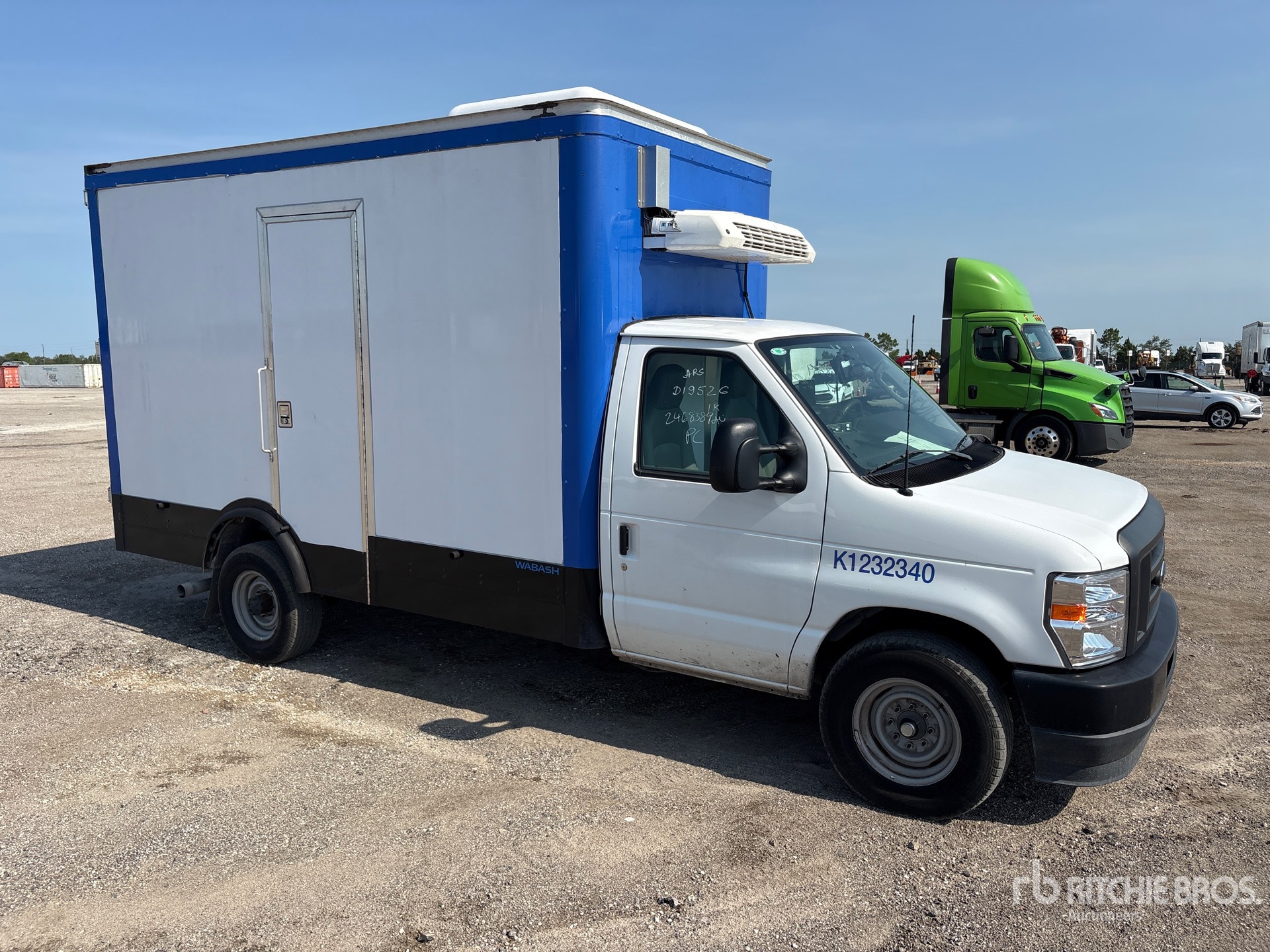 2024 Ford E-350