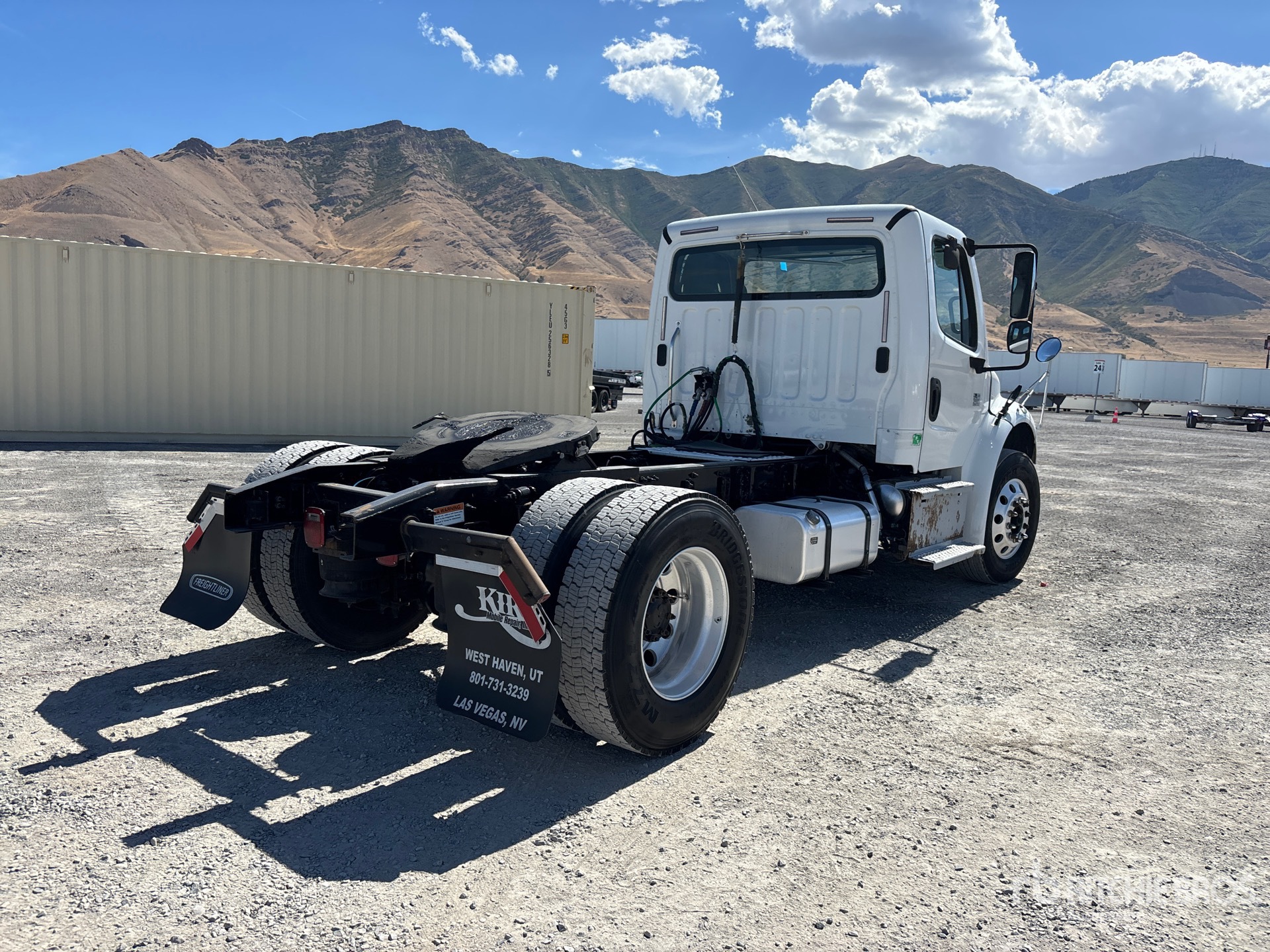 2019 Freightliner M2 106