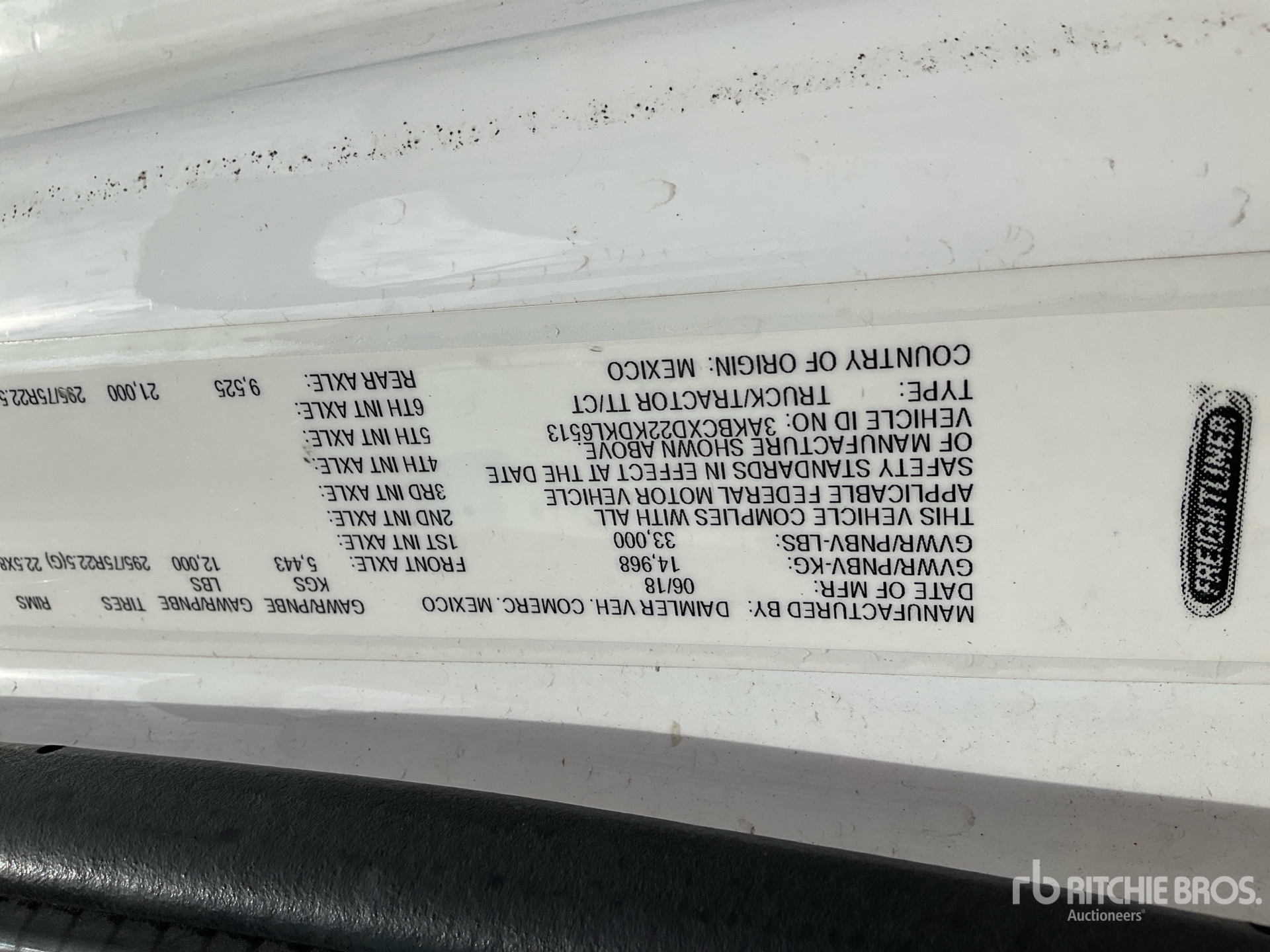 2019 Freightliner M2 106