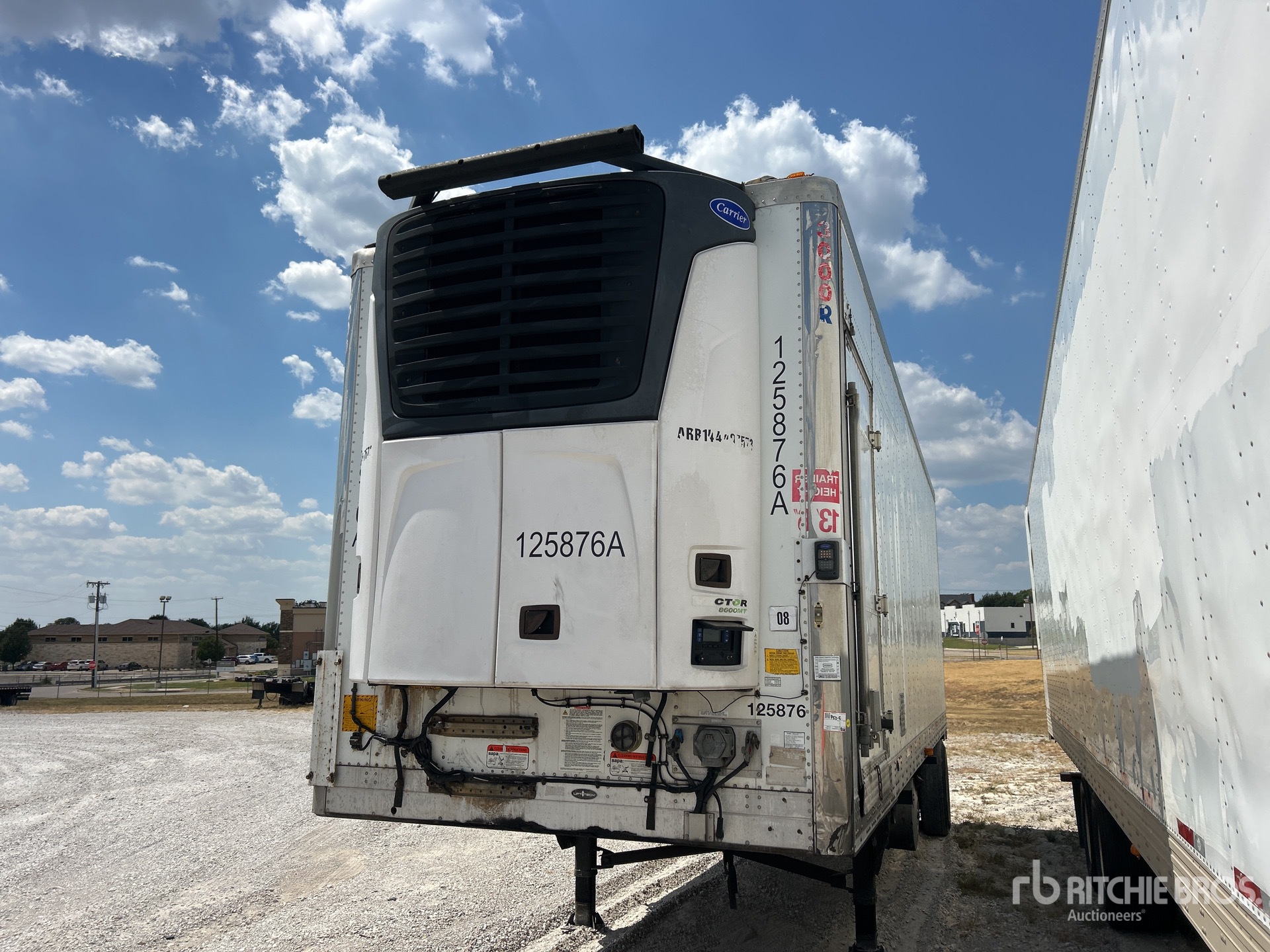Photo of 2015 Utility VS1RA