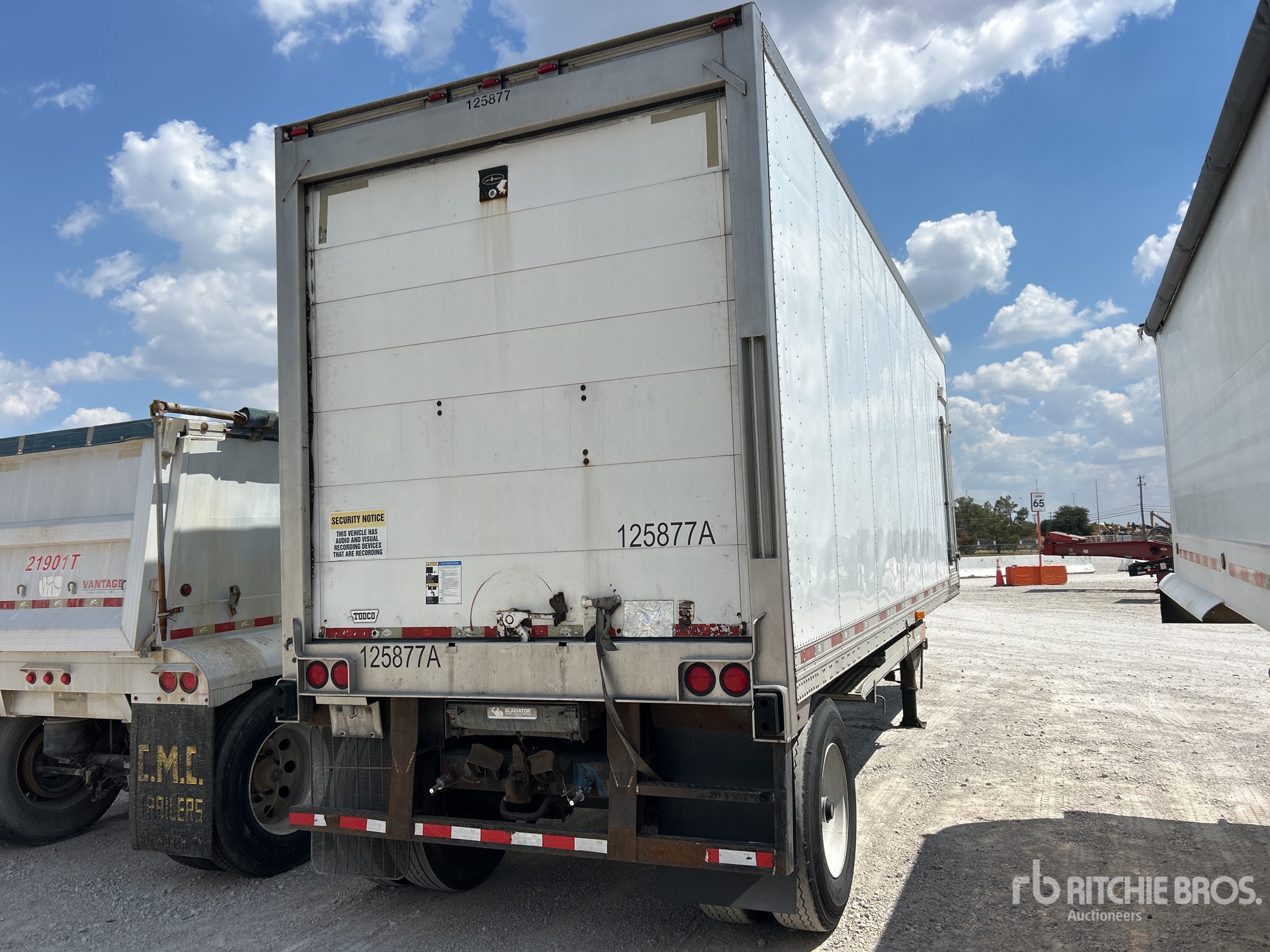 2015 Utility VS1RA
