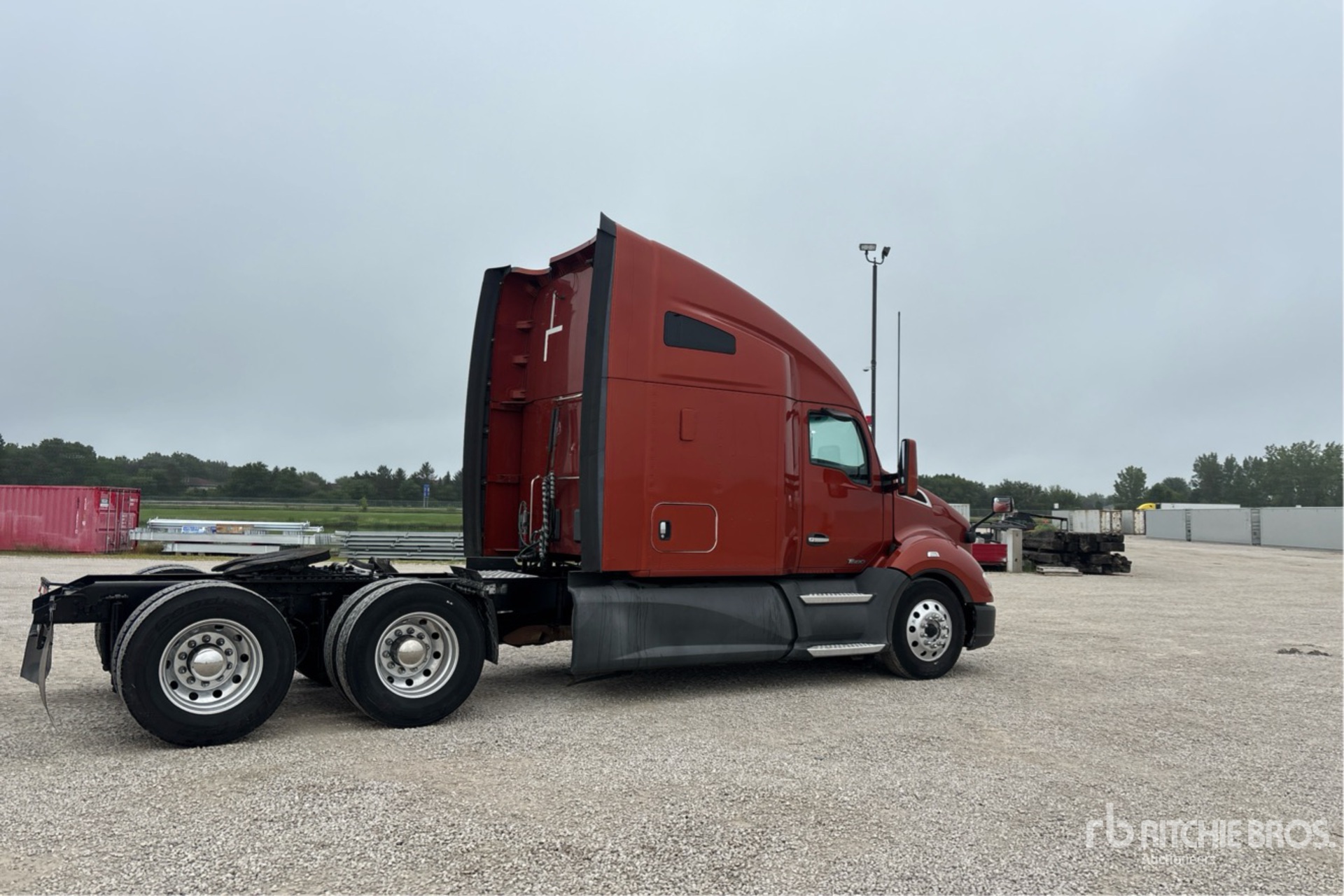 General Appearance with Picture, Right Rear Corner