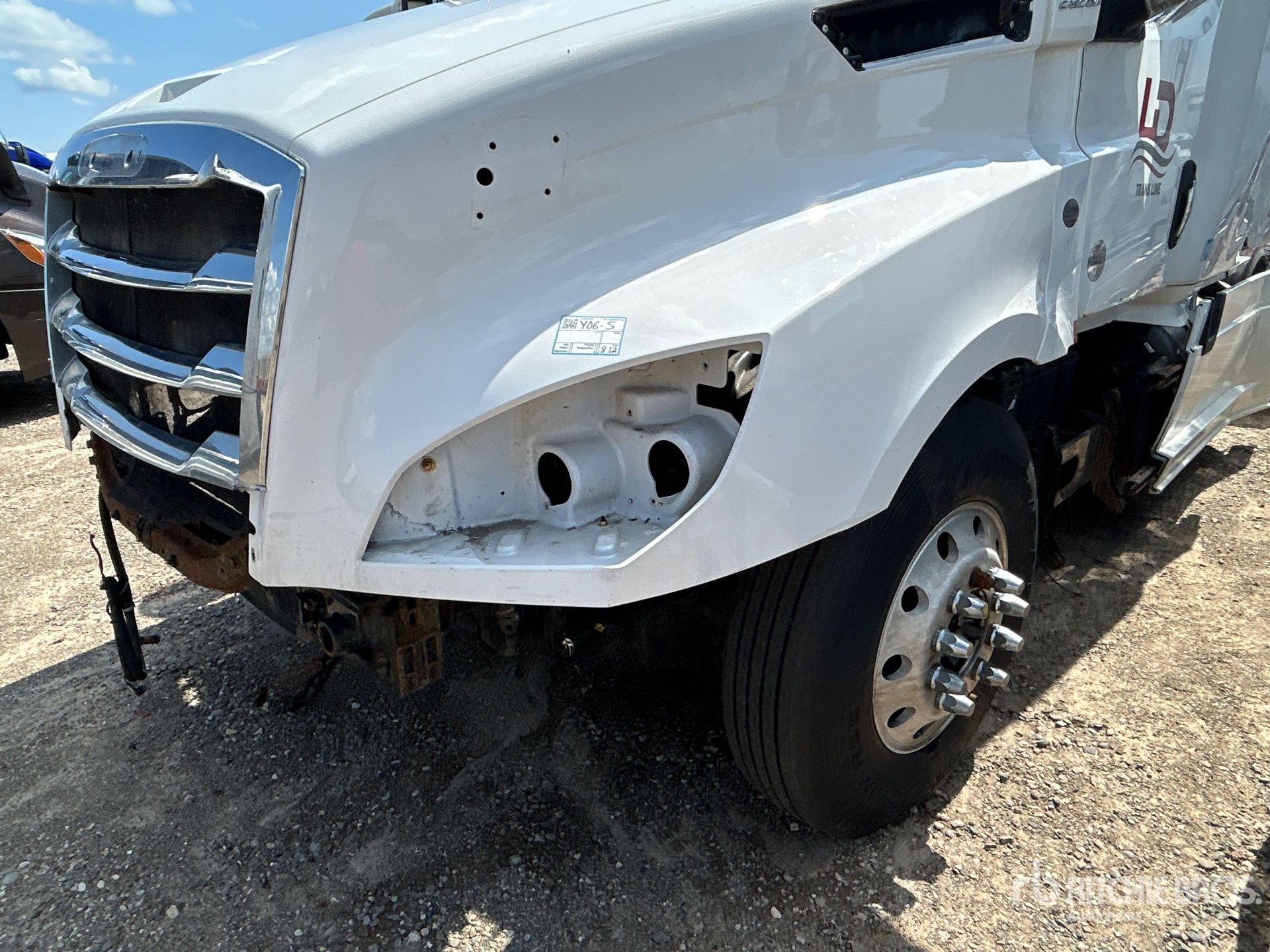 2019 Freightliner CASCADIA 126