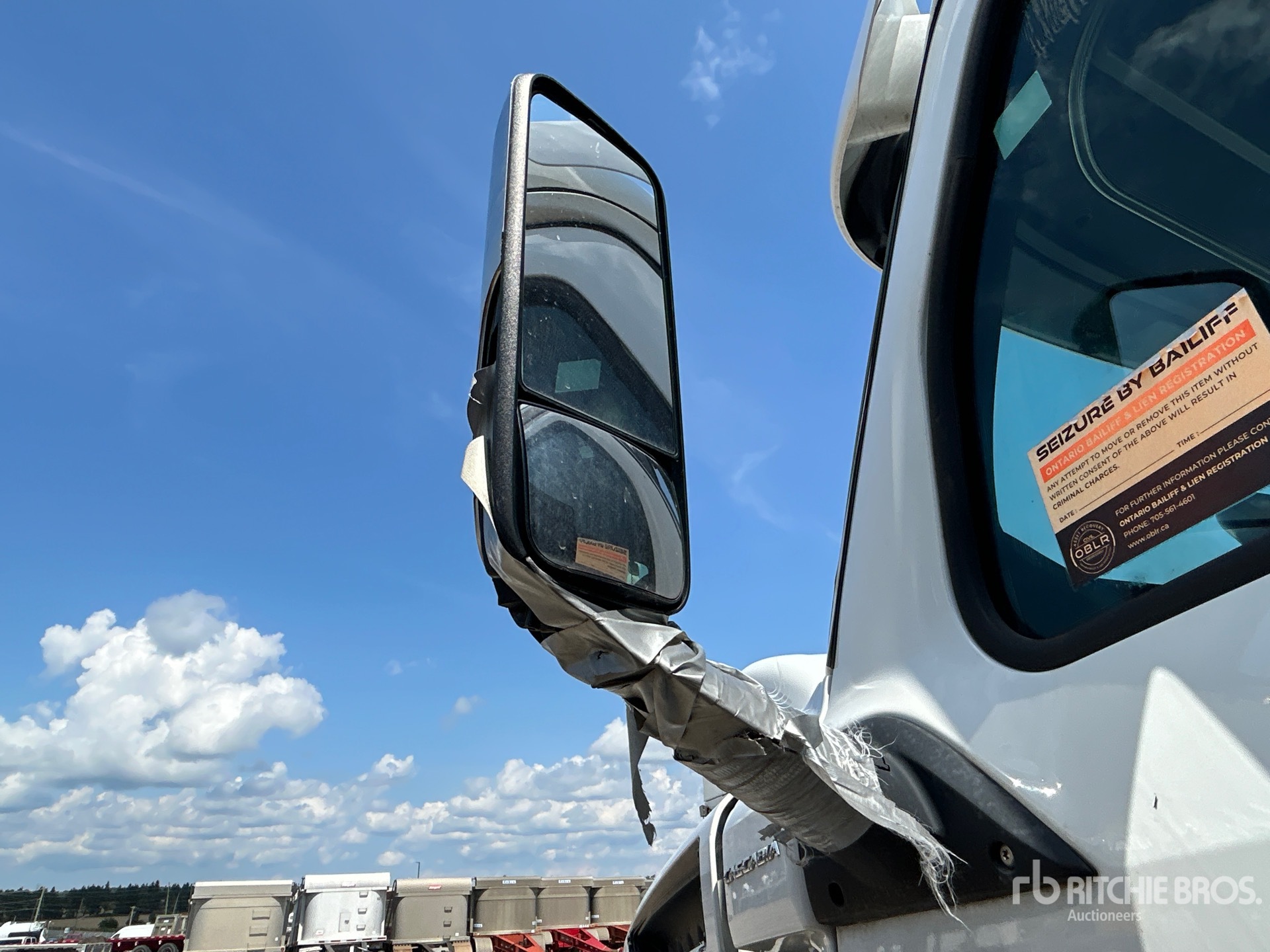 2019 Freightliner CASCADIA 126
