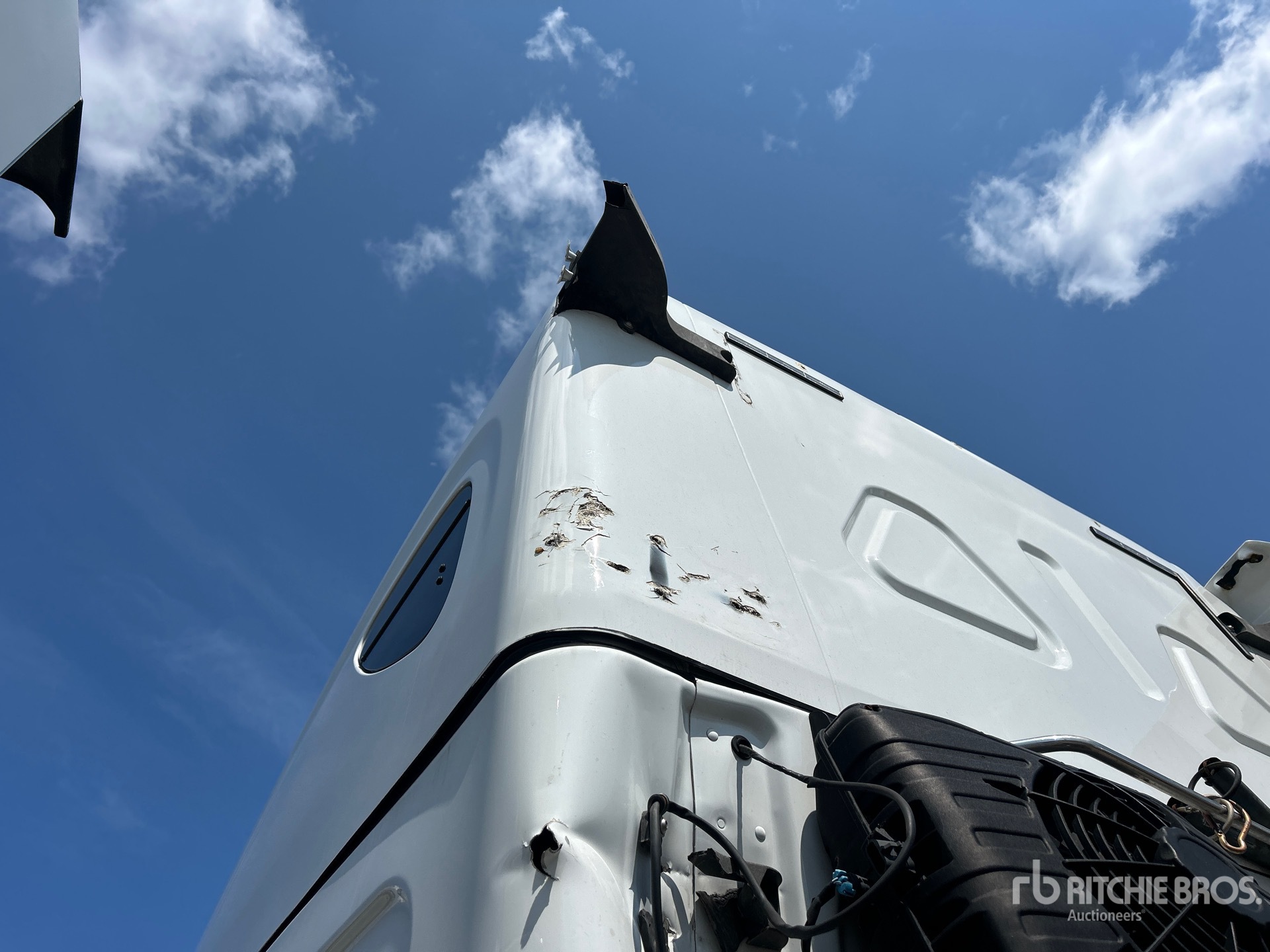 2019 Freightliner CASCADIA 126