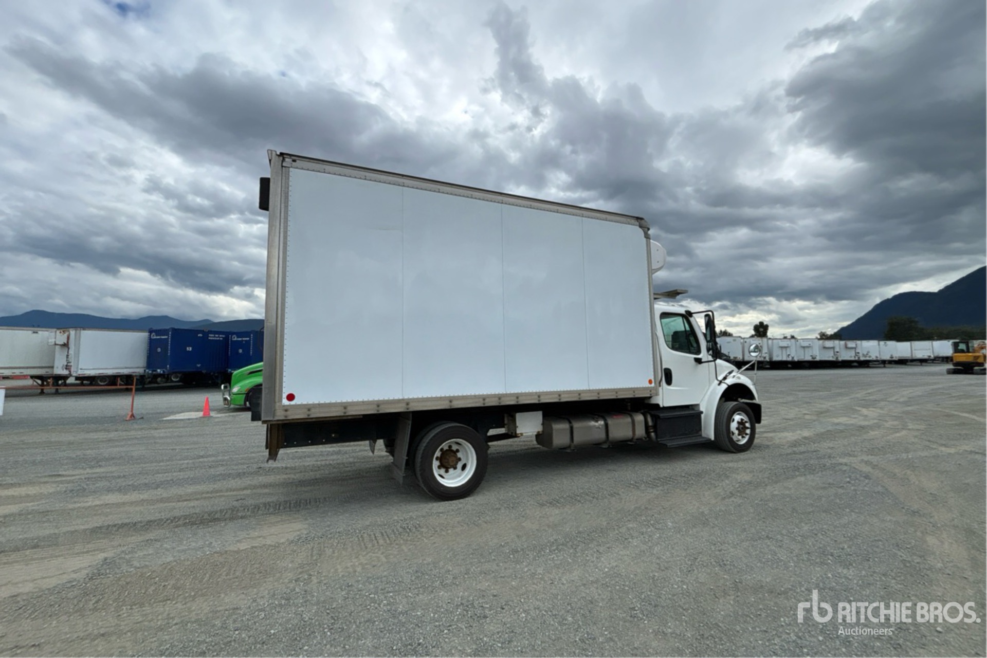 2018 Freightliner M2 106