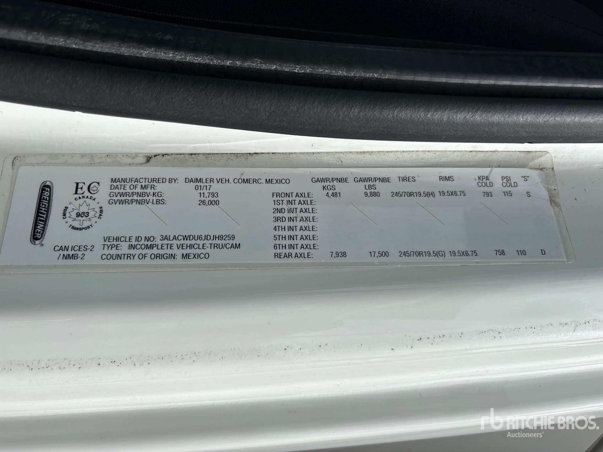 2018 Freightliner M2 106