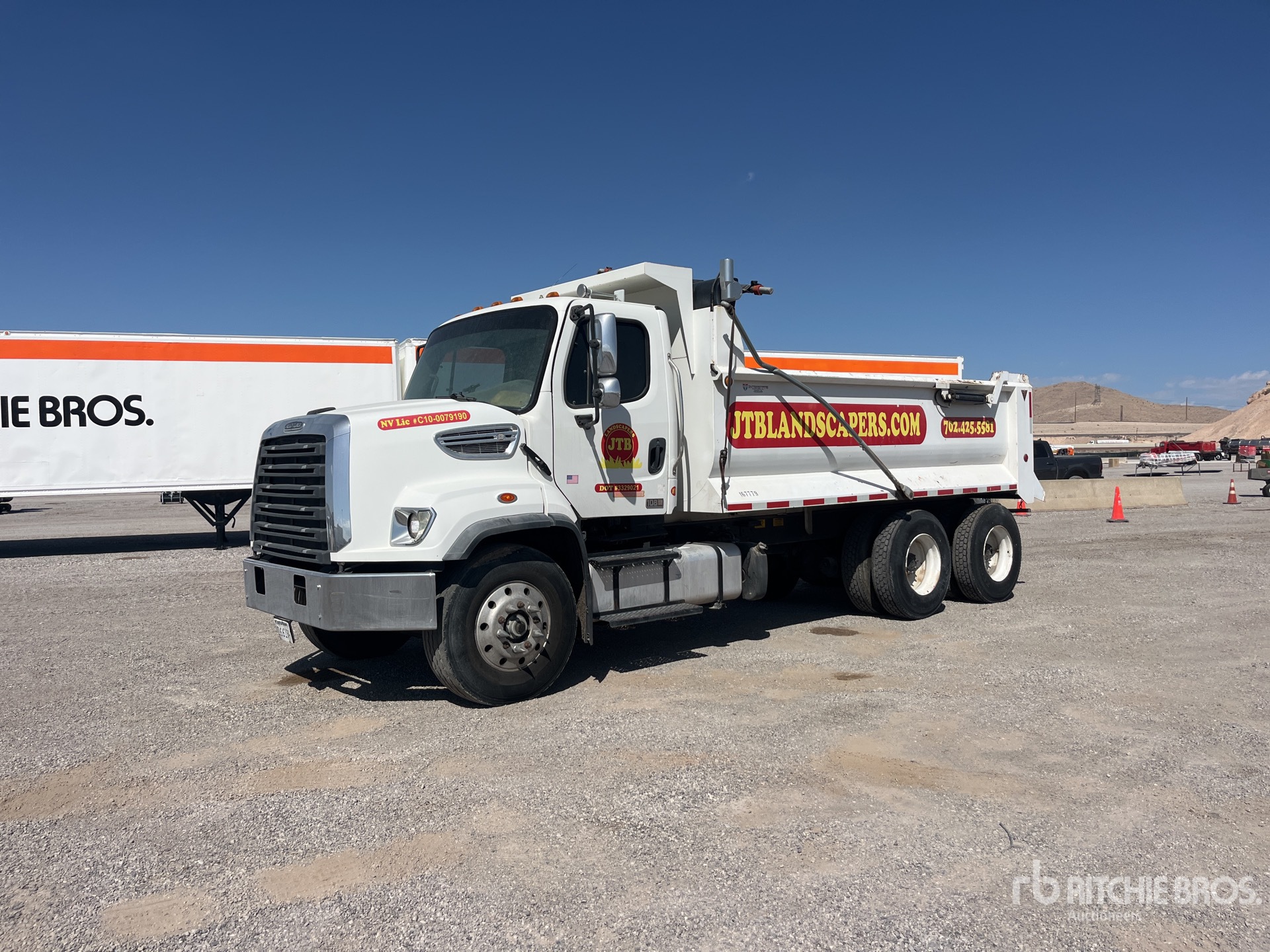 Photo of 2017 Freightliner 108SD