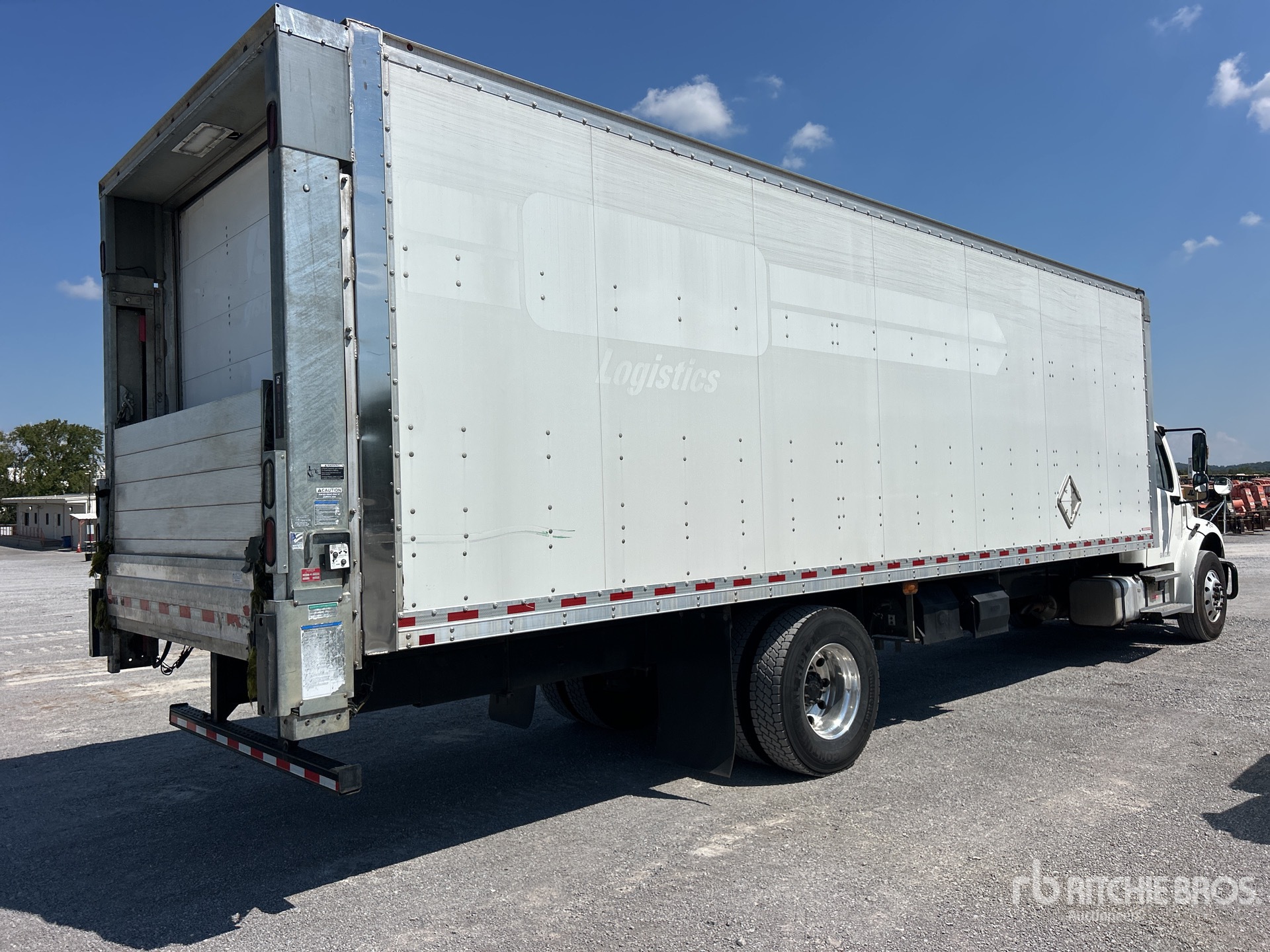 2022 Freightliner M2 106