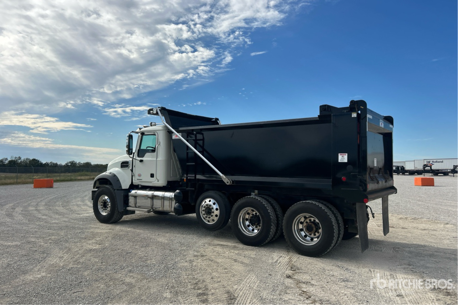 2026 Mack GRANITE