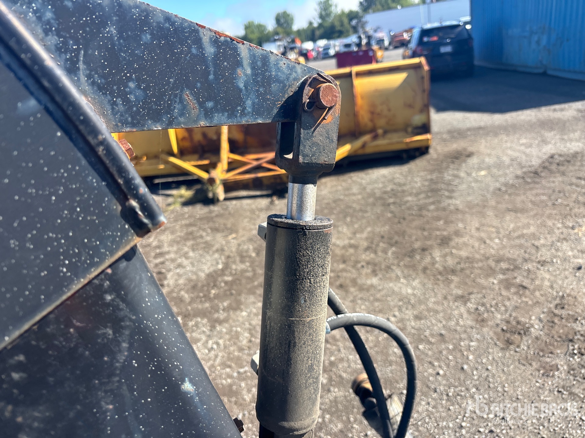 New Holland 716D