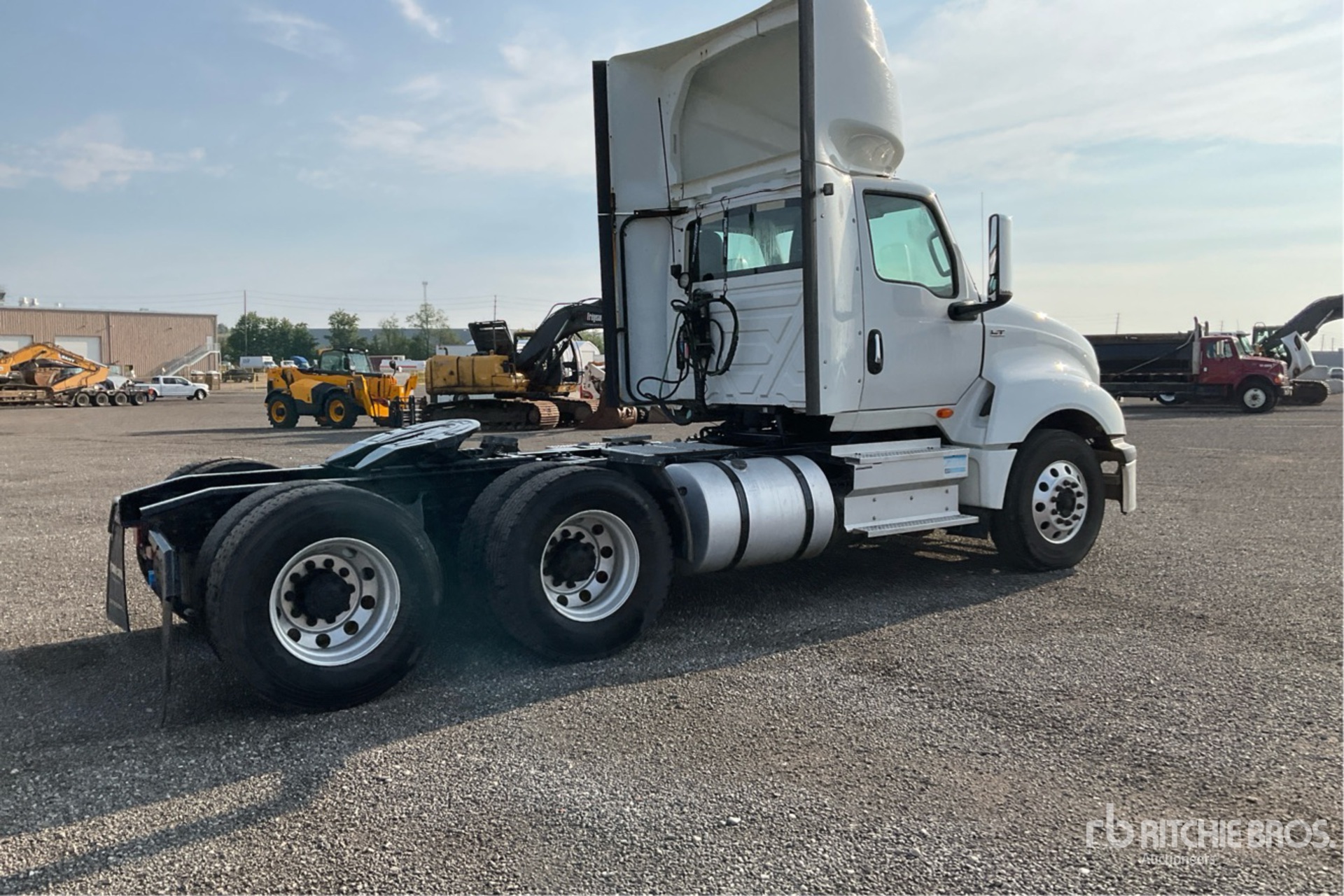 2018 International LT625