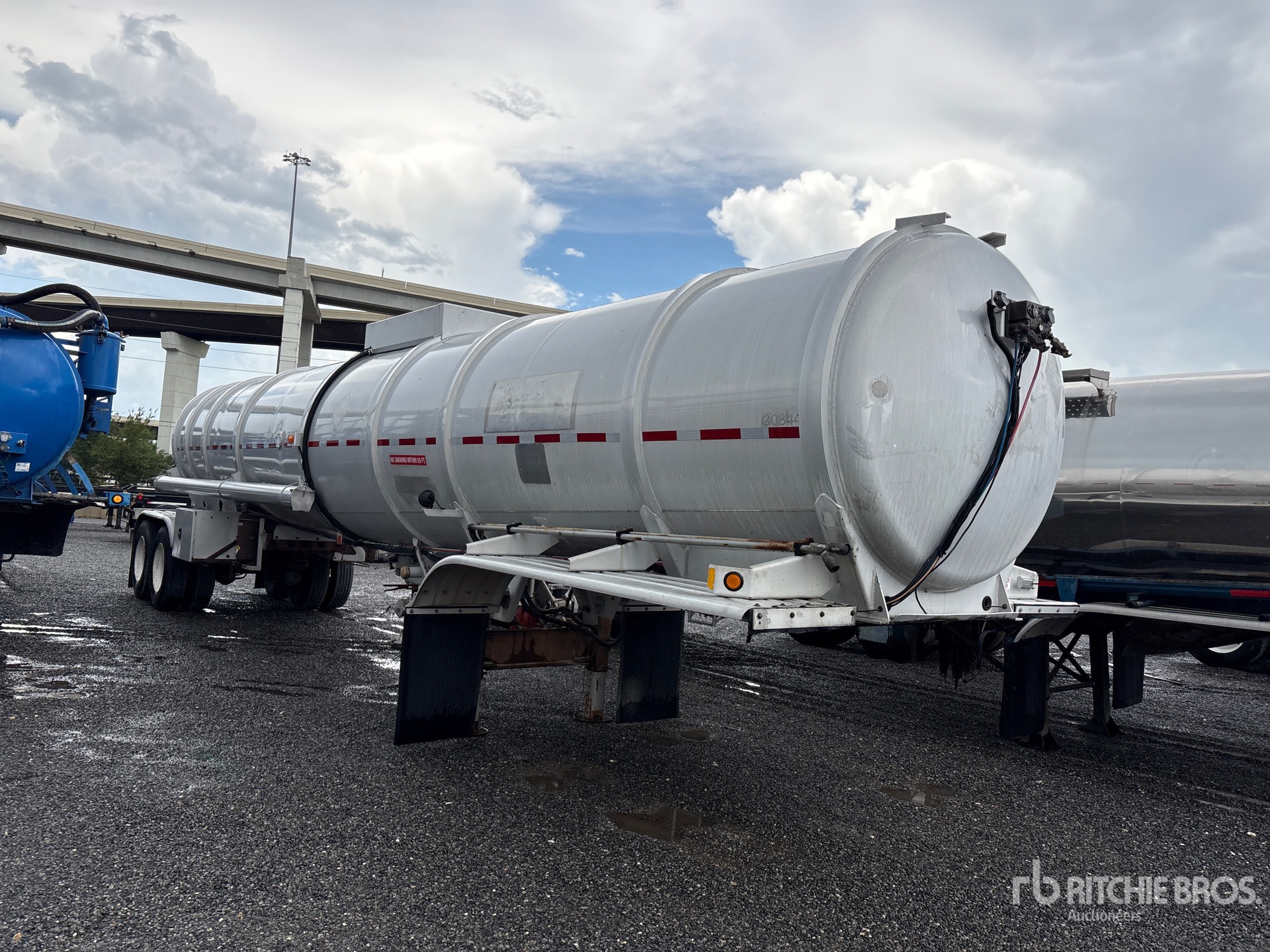 2008 Heil MC407