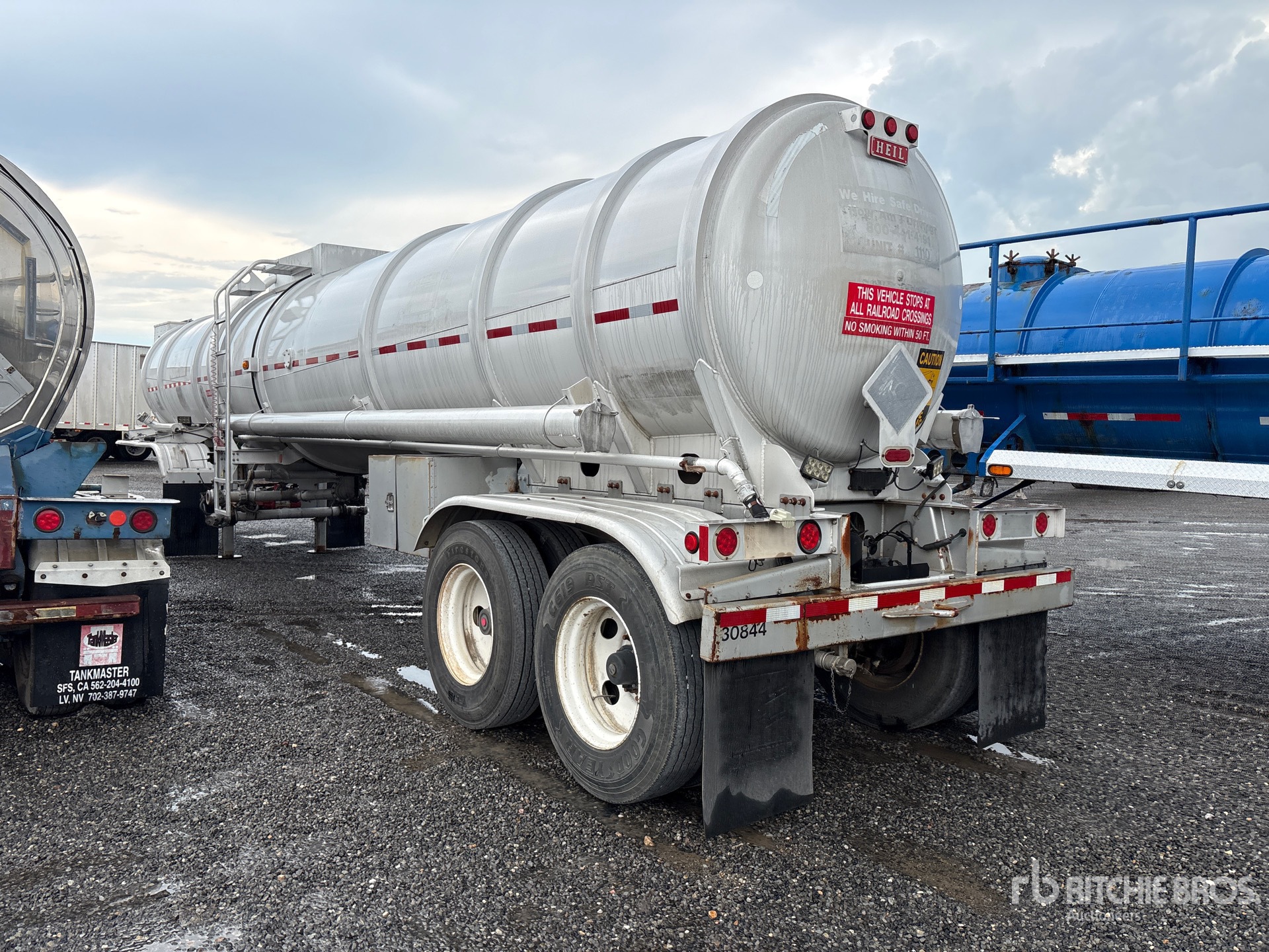 2008 Heil MC407