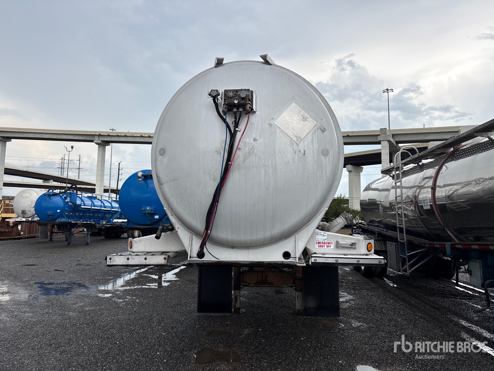 2008 Heil MC407