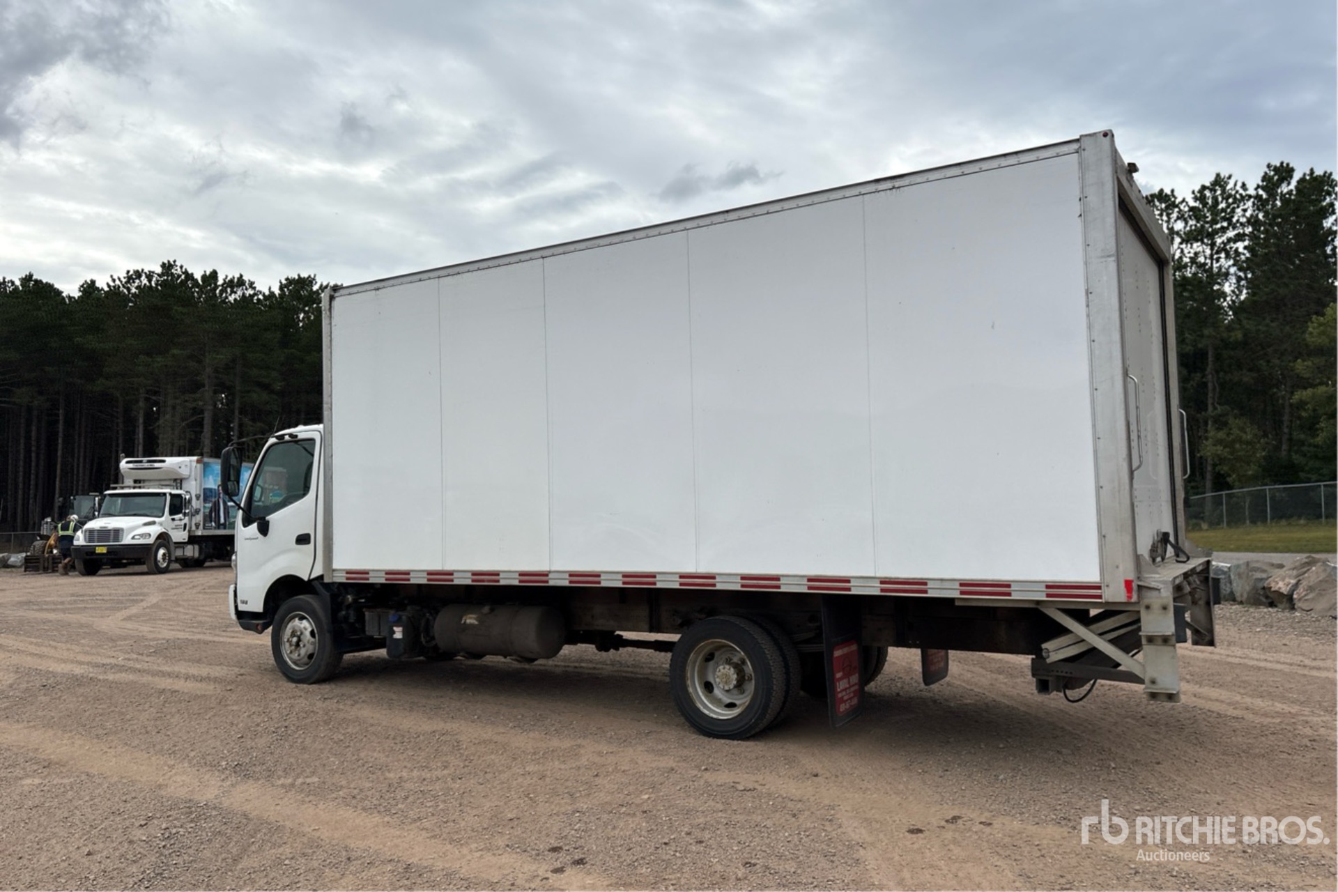 2018 Hino 195