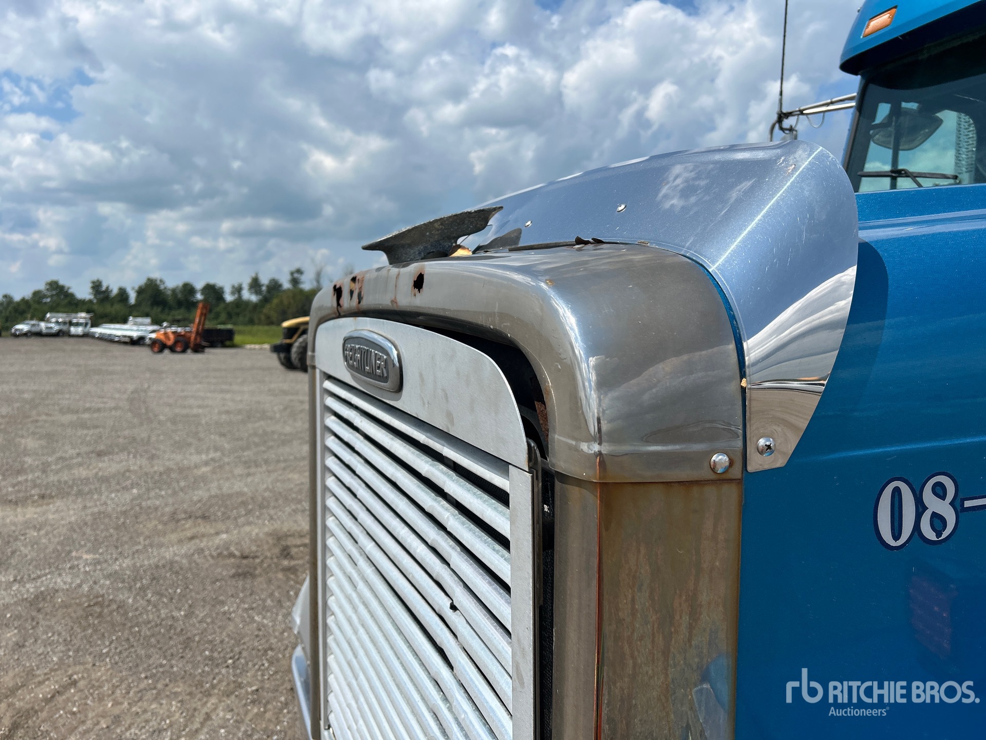 2009 Freightliner CLASSIC 120