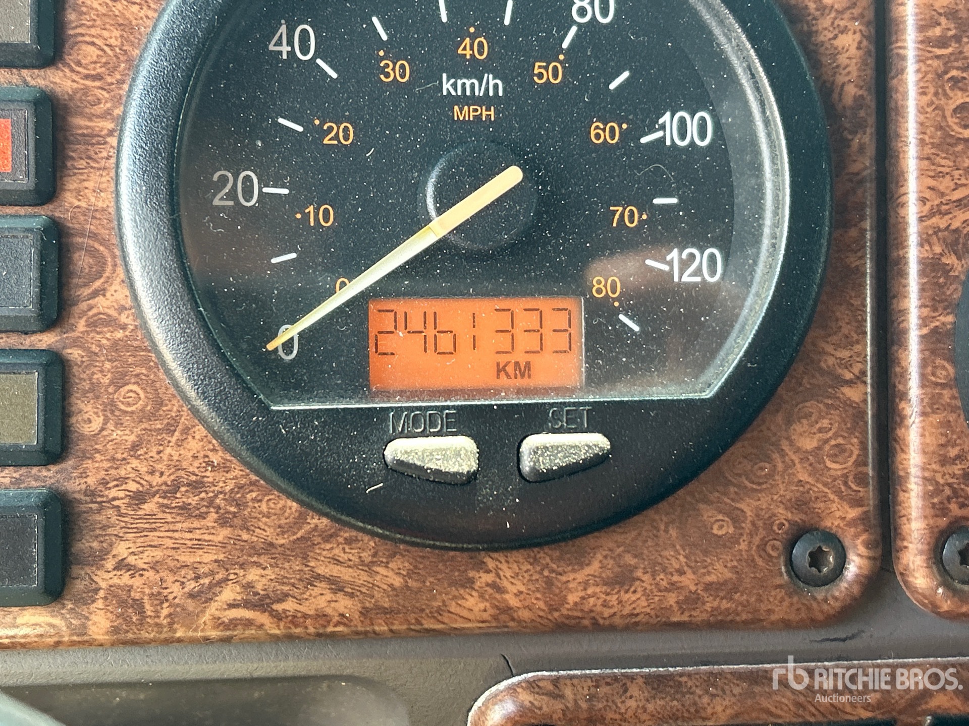2009 Freightliner CLASSIC 120