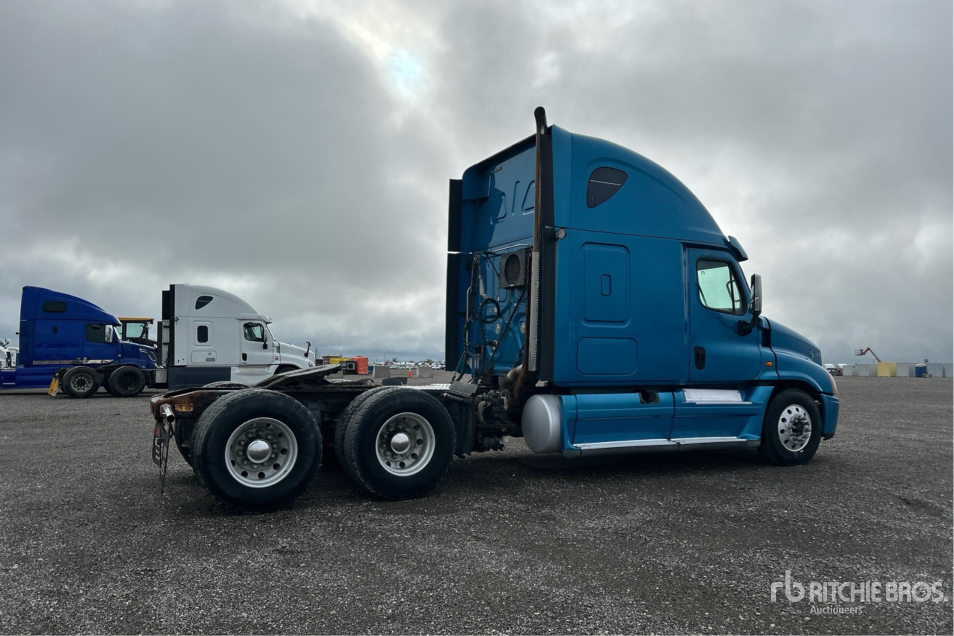 2015 Freightliner CASCADIA 125