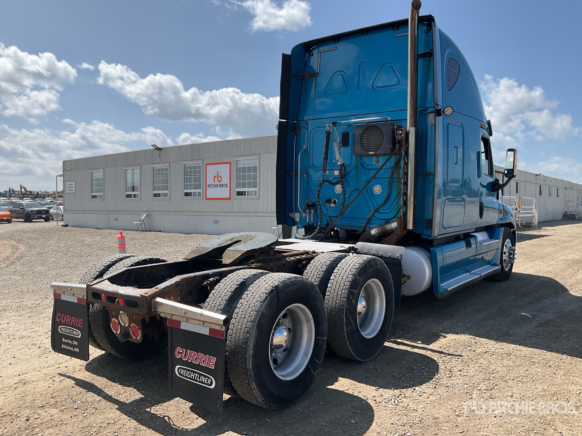 2015 Freightliner CASCADIA 125