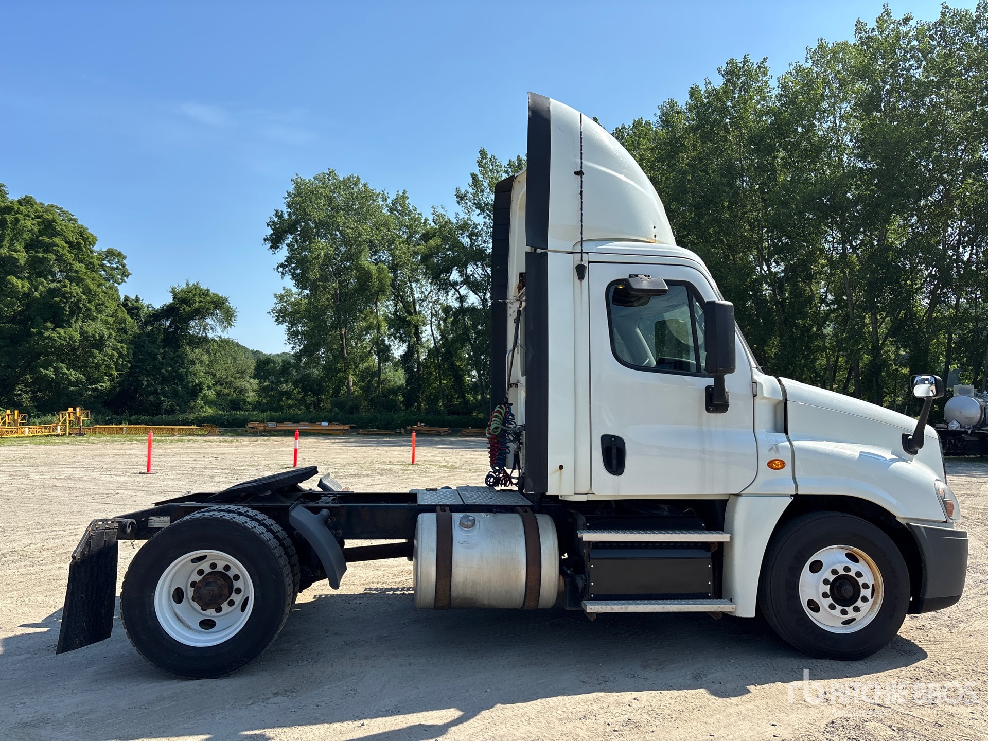 2018 Freightliner CASCADIA 125