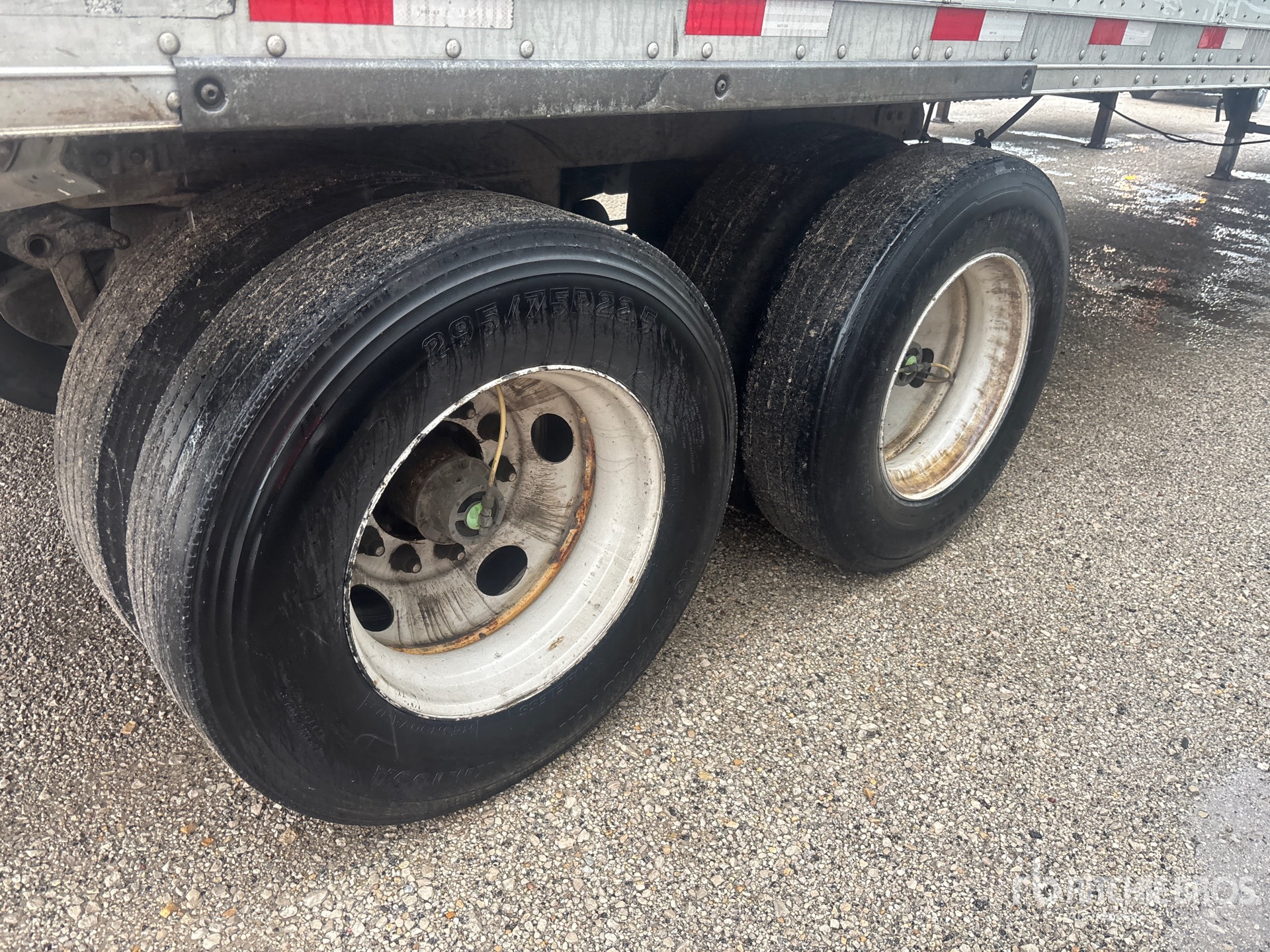 2023 Hyundai V12530152-AJS