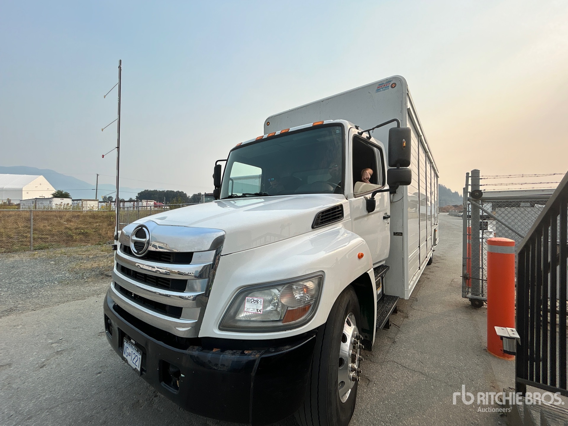 2012 Hino 338