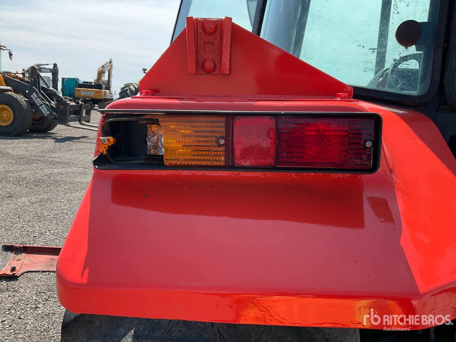 1999 Agco 8765
