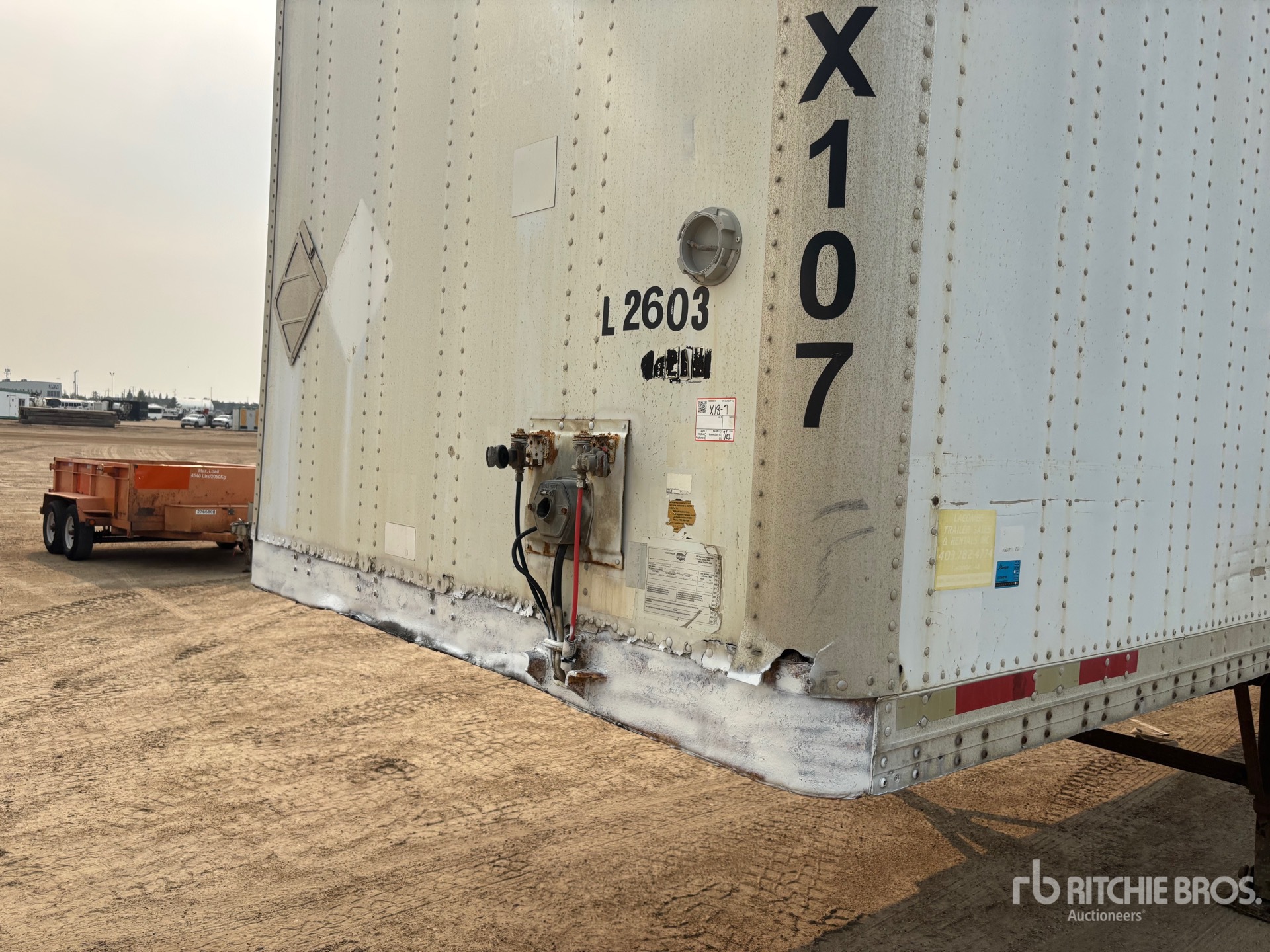 2000 Wabash 53 ft x 102 in Tri/A