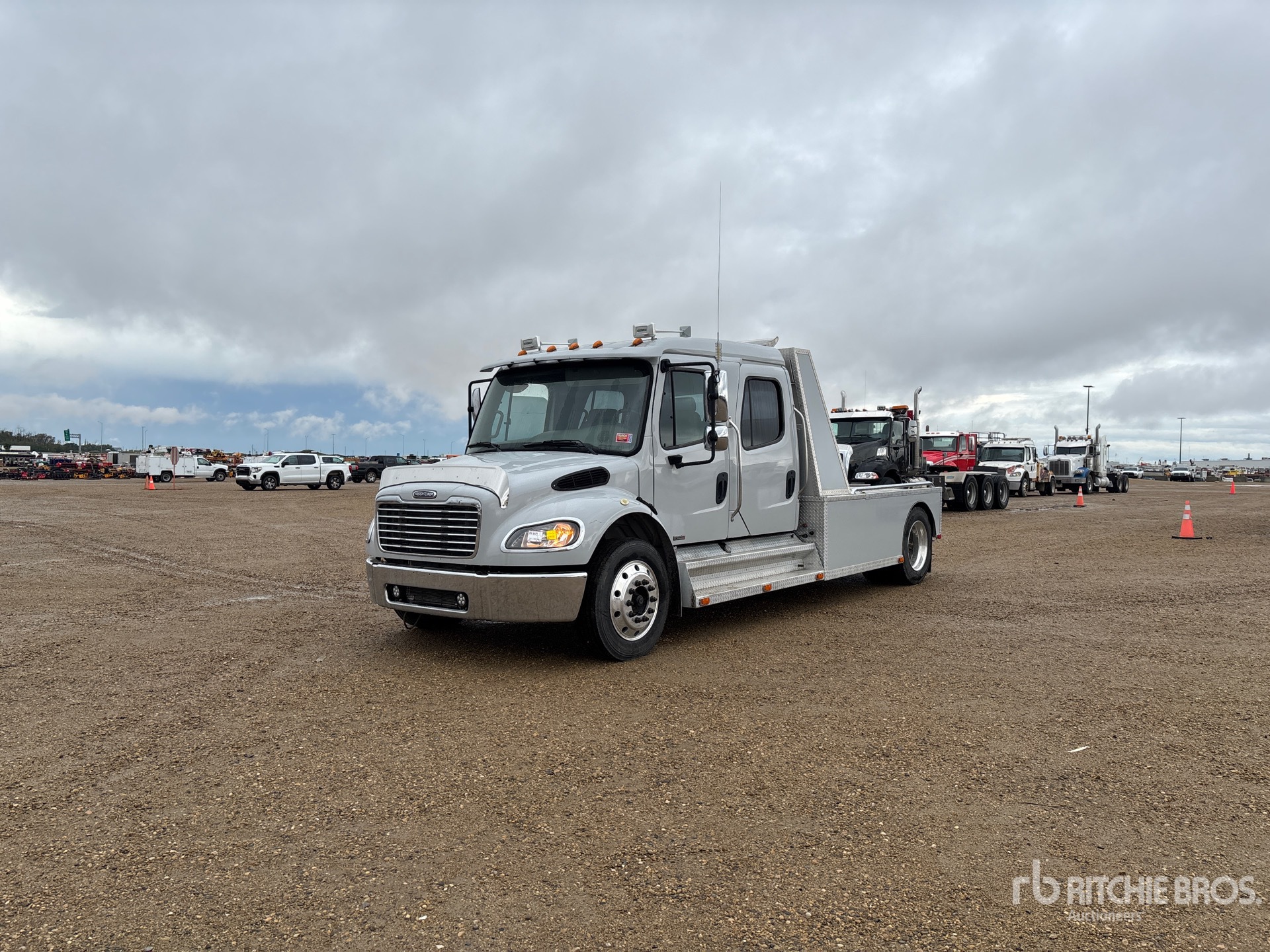 2007 Freightliner M2 106