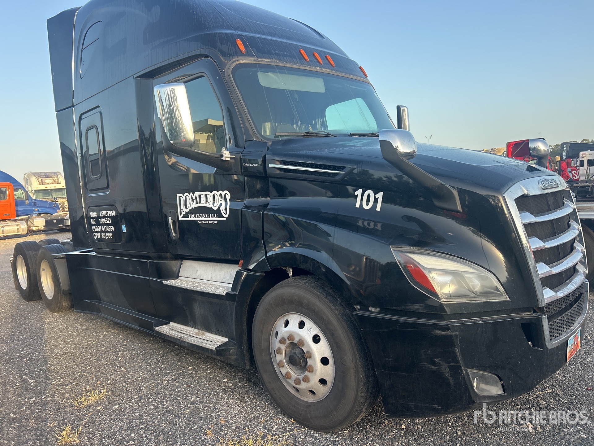 General Appearance with Picture, Right Front Corner