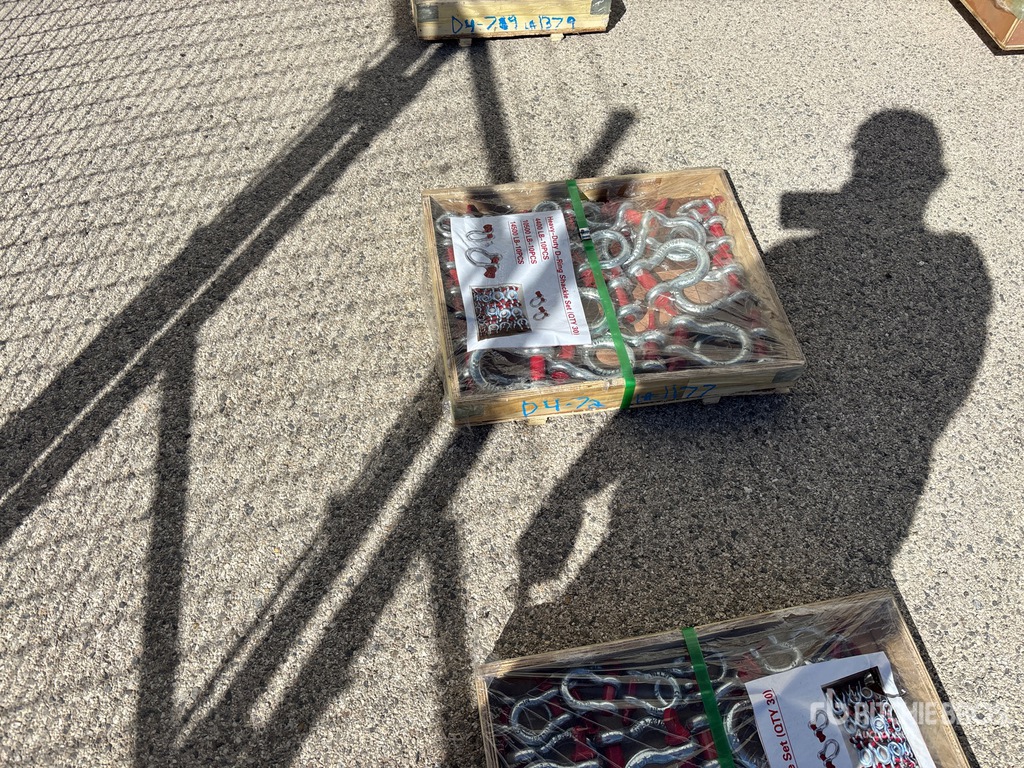 General Appearance with Bild, Ecke vorne rechts