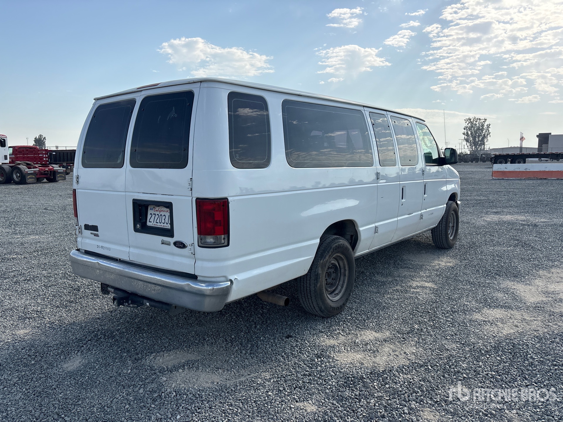 2012 Ford E-350