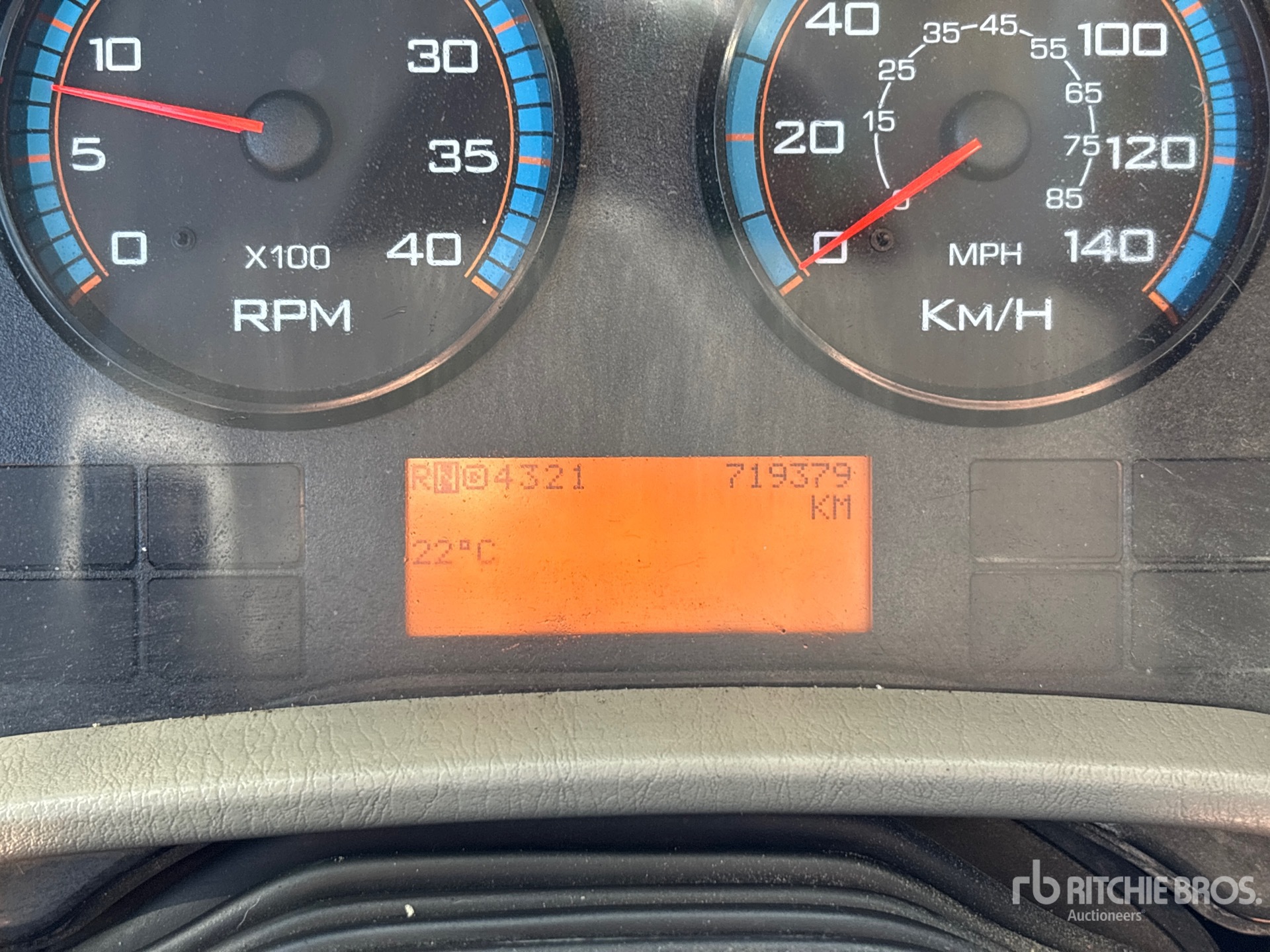 2019 International DuraStar 4400