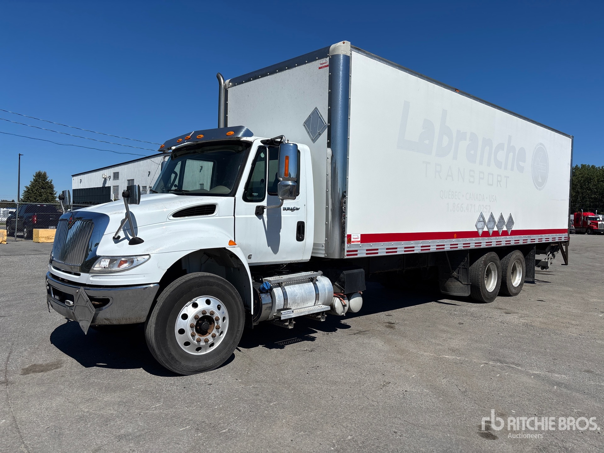 Photo of 2019 International DURASTAR 4400