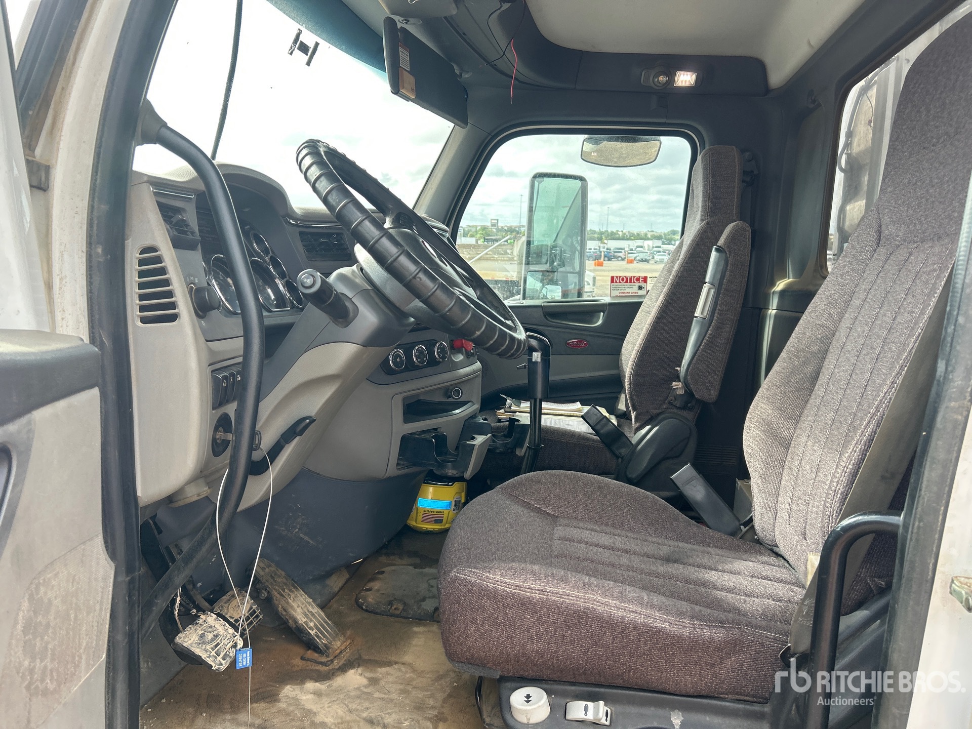2017 Peterbilt 567
