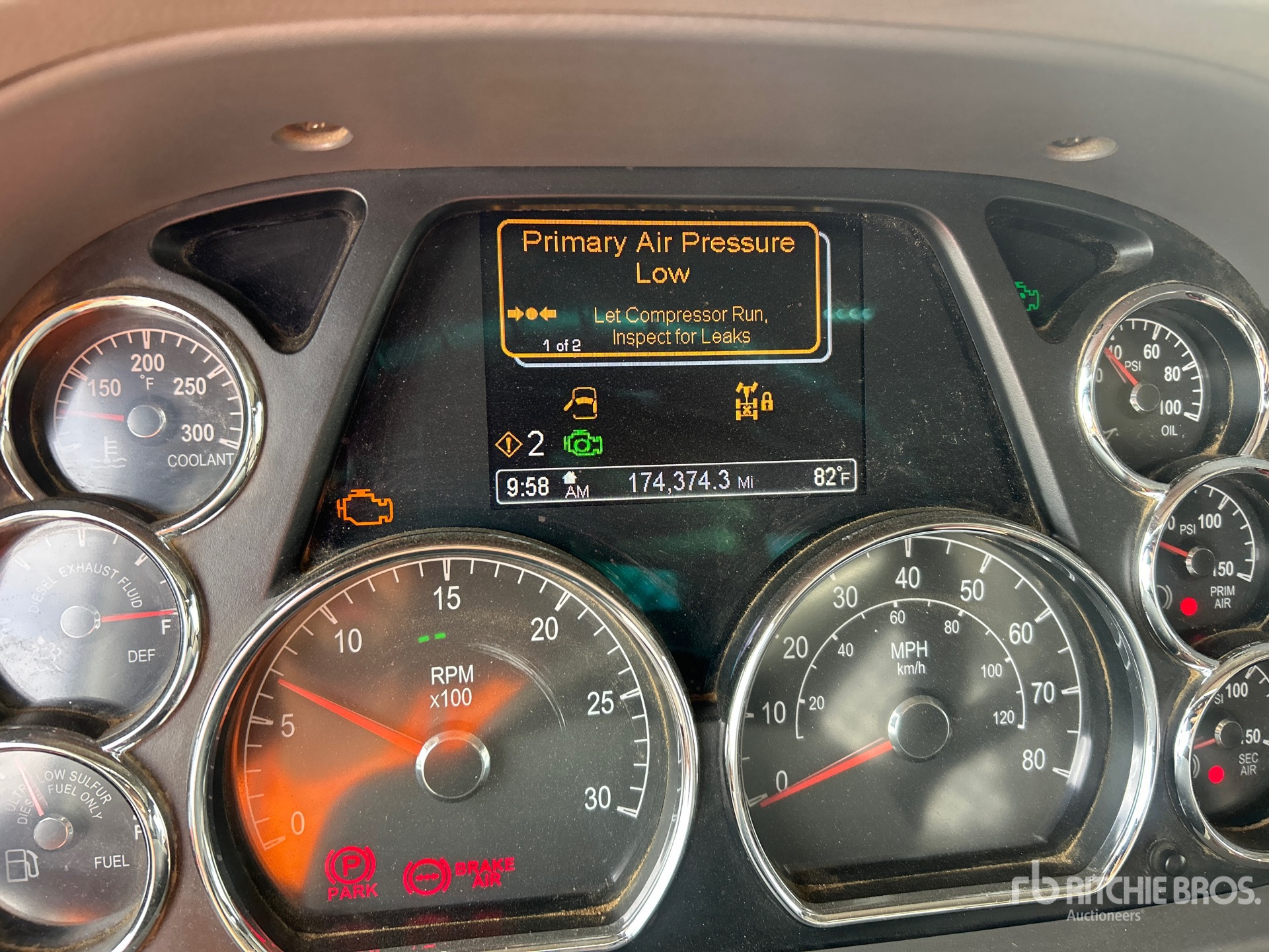 2017 Peterbilt 567