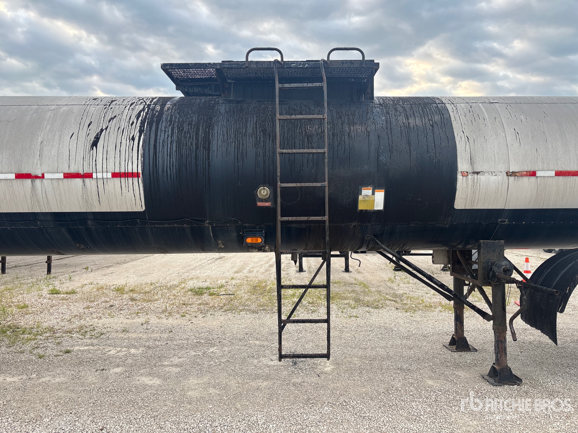 1993 Etnyre 6750 gal T/A