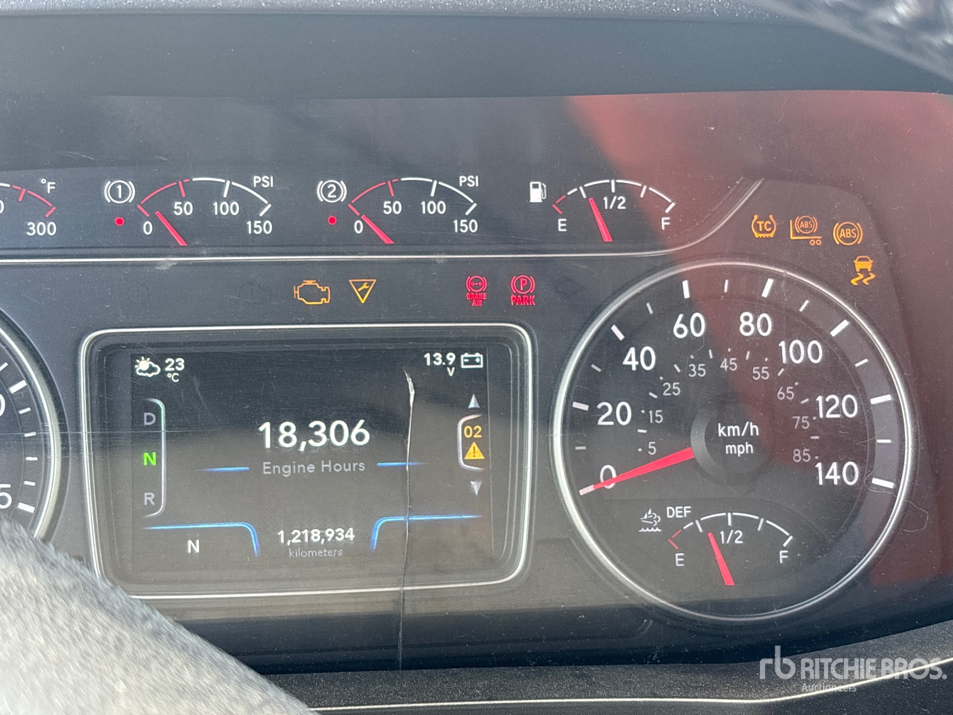 2019 International LT625