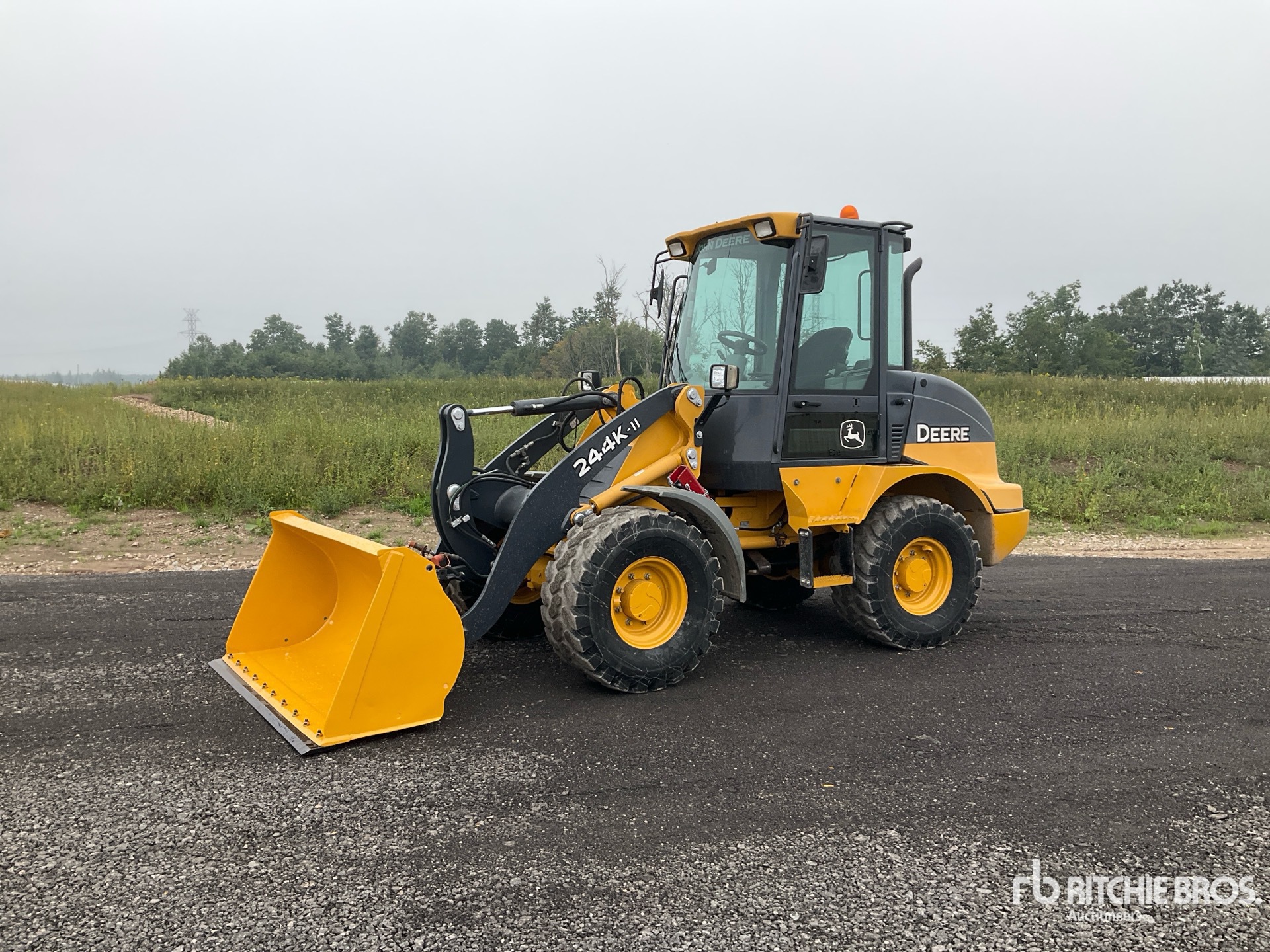 Photo of 2017 John Deere 244K-II
