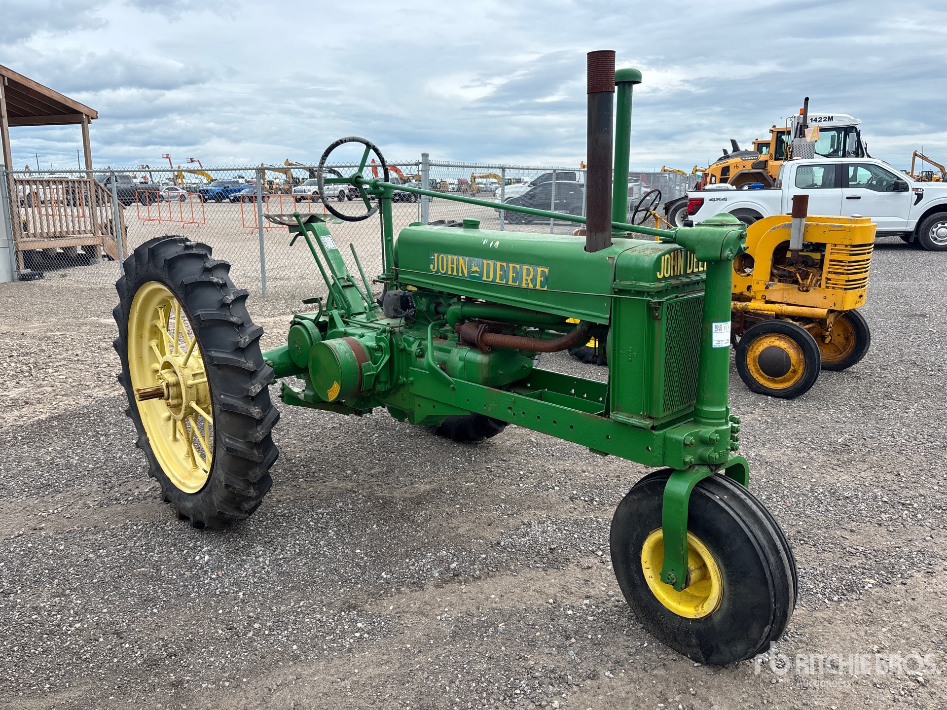 John Deere MODEL B