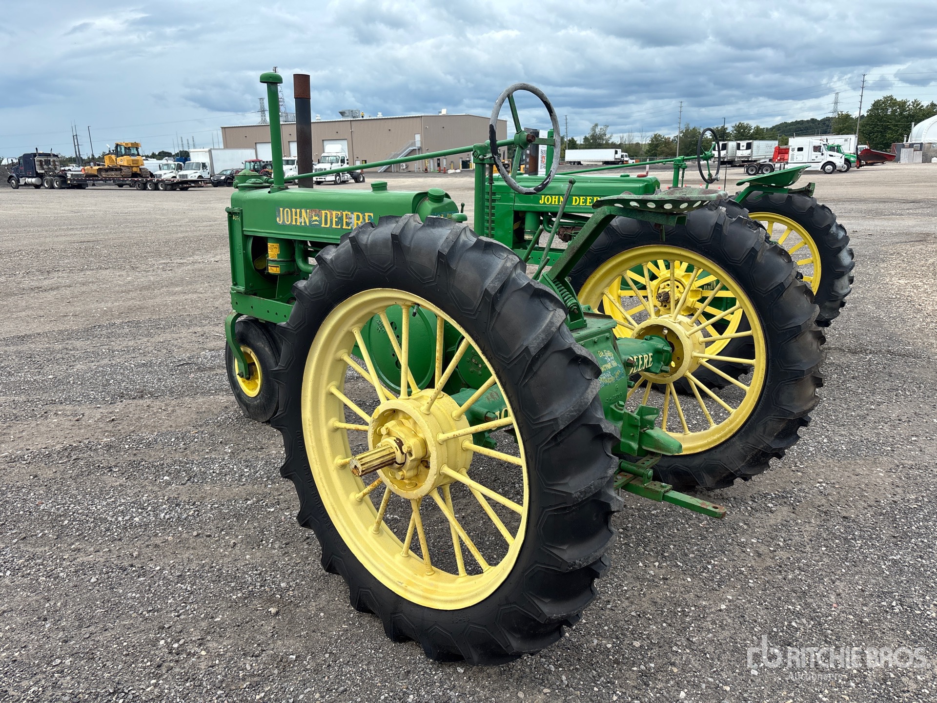 John Deere MODEL B