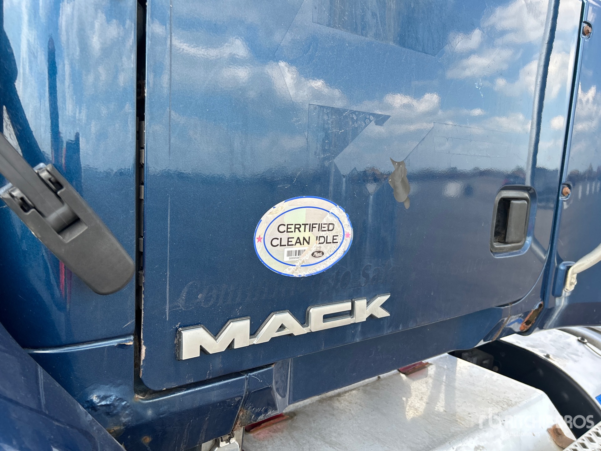 2016 Mack CXU613