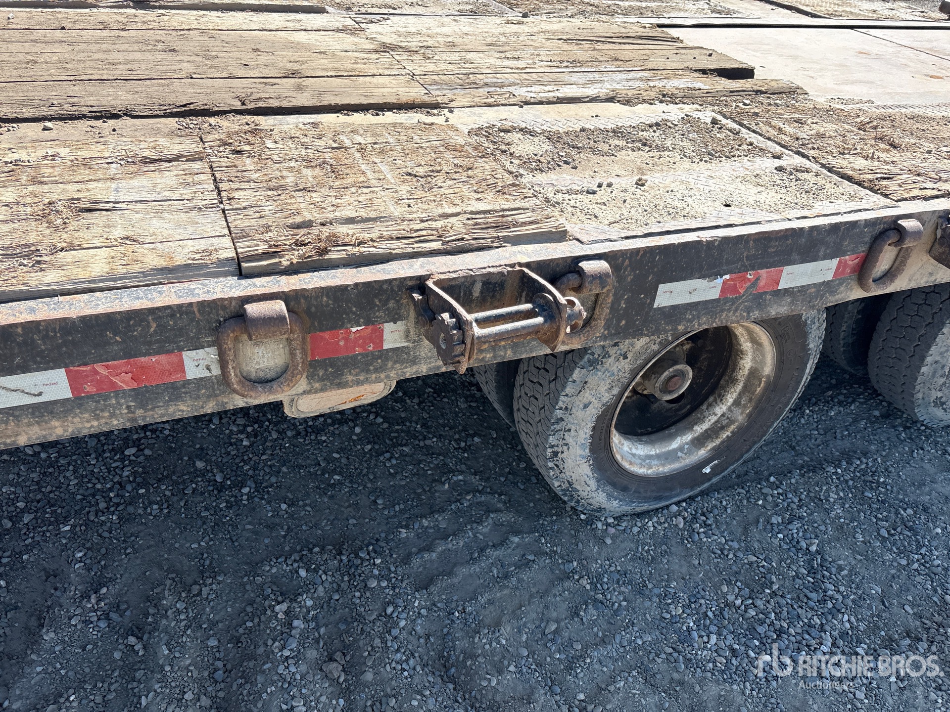 2012 BWS 25 ton 29 ft Tri/A